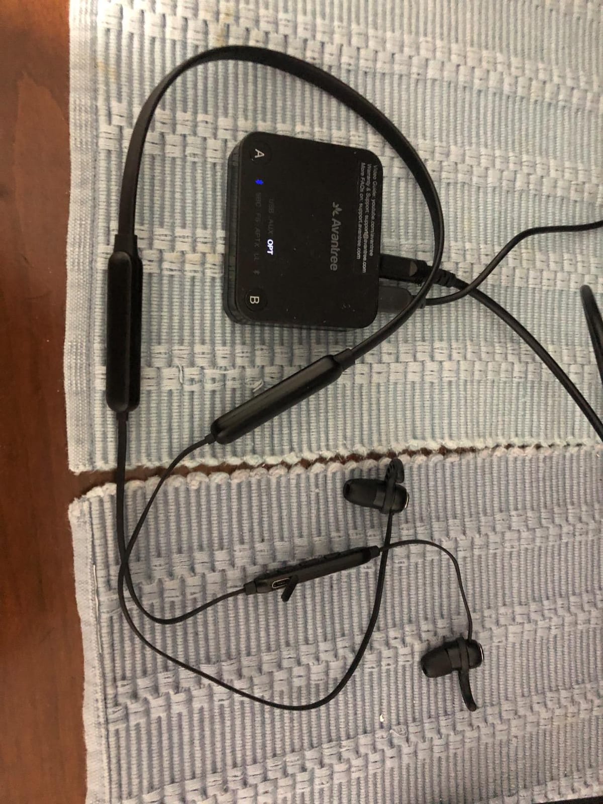 Avantree HT4186 - Wireless Neckband Headphones for TV customer photo 1