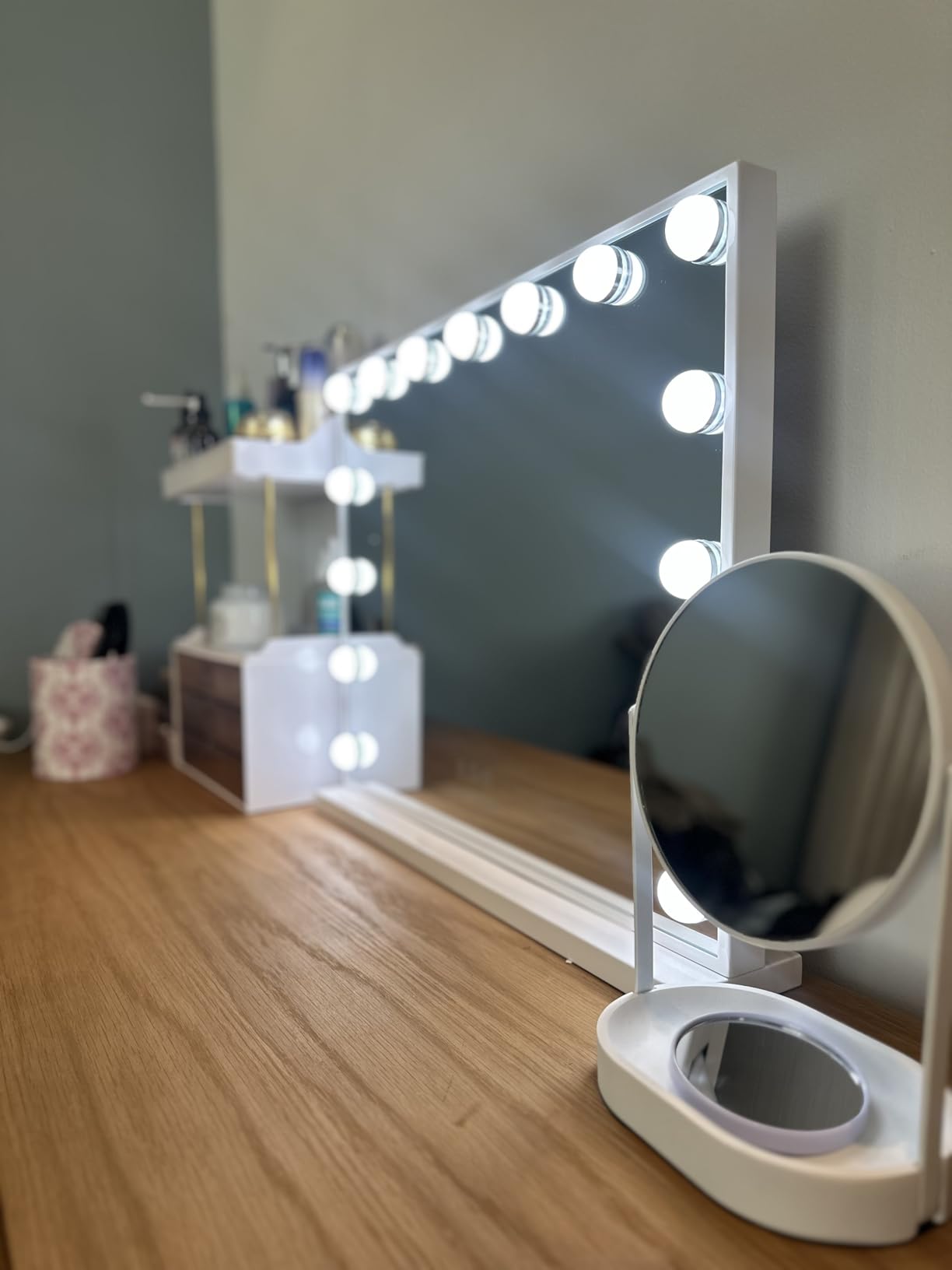 FENCHILIN Vanity Mirror with Lights, Hollywood Lighted Makeup Mirror with 15 Dimmable LED Bulbs for Dressing Room & Bedroom, Slim Metal Frame Design, Tabletop White customer photo 2