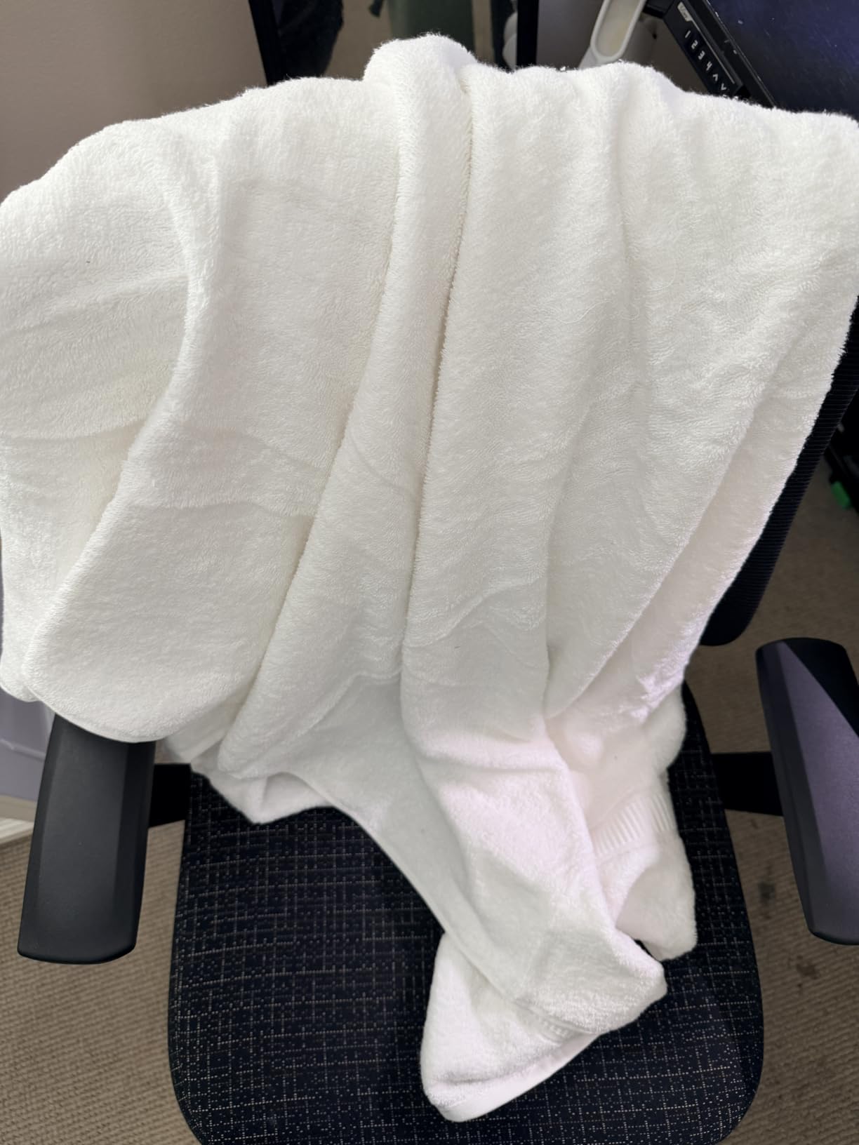Utopia Towels Jumbo Bath Sheet 2 Piece, 600 GSM, 35 by 70 Inches, 100% Ring Spun Cotton, Absorbent and Quick Dry Extra Large Bath Towel, Grey customer photo 1