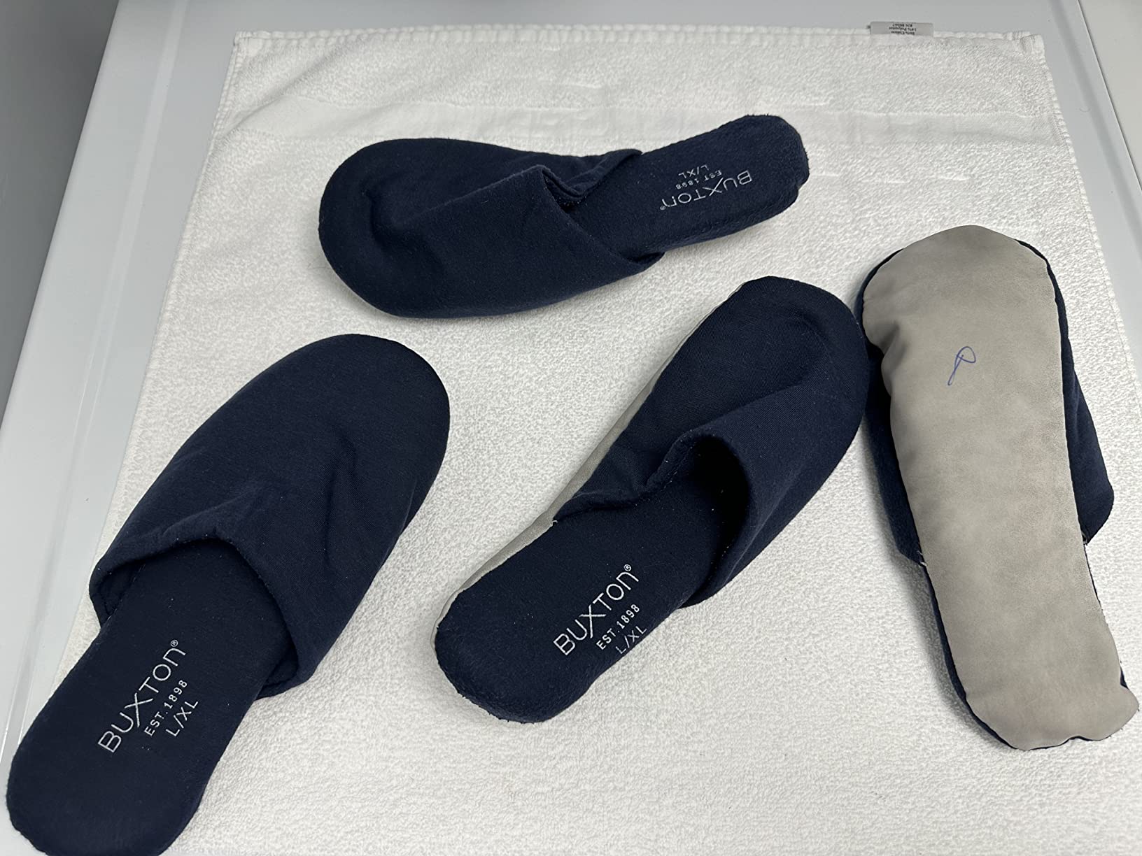 BUXTON Cozy Lightweight and Memory foam Indoor Slippers for Womens and Mens (unisex), Foldable Slippers with Mesh bag-For Home, Travel, Spa and Hotel customer photo 1