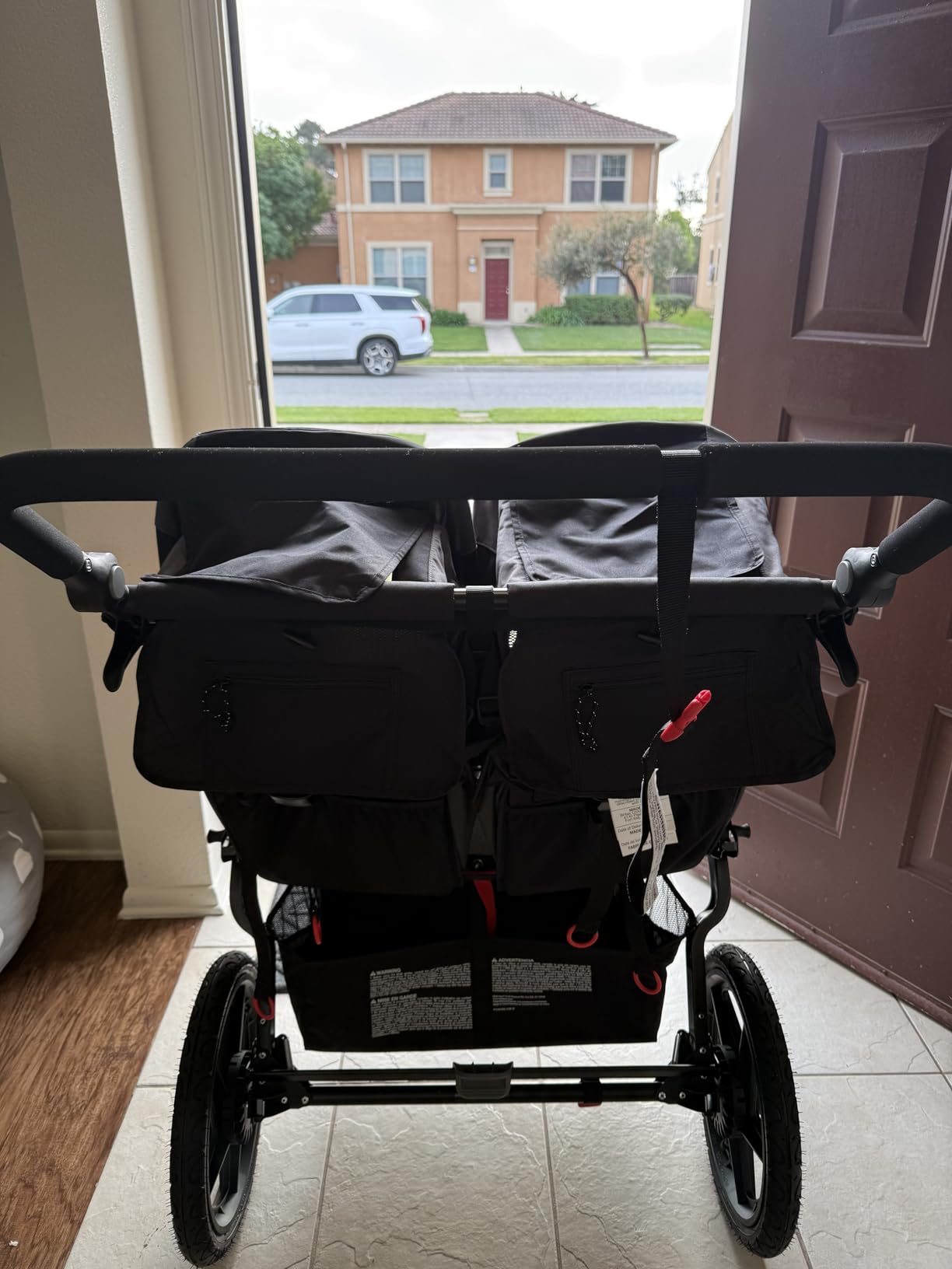 BOB Gear Revolution Flex 3.0 Jogging Stroller - Graphite Black | All Terrain Stroller With Mountain-Bike-Style Suspension & Air-Filled Tires; Car Seat Compatible customer photo 2