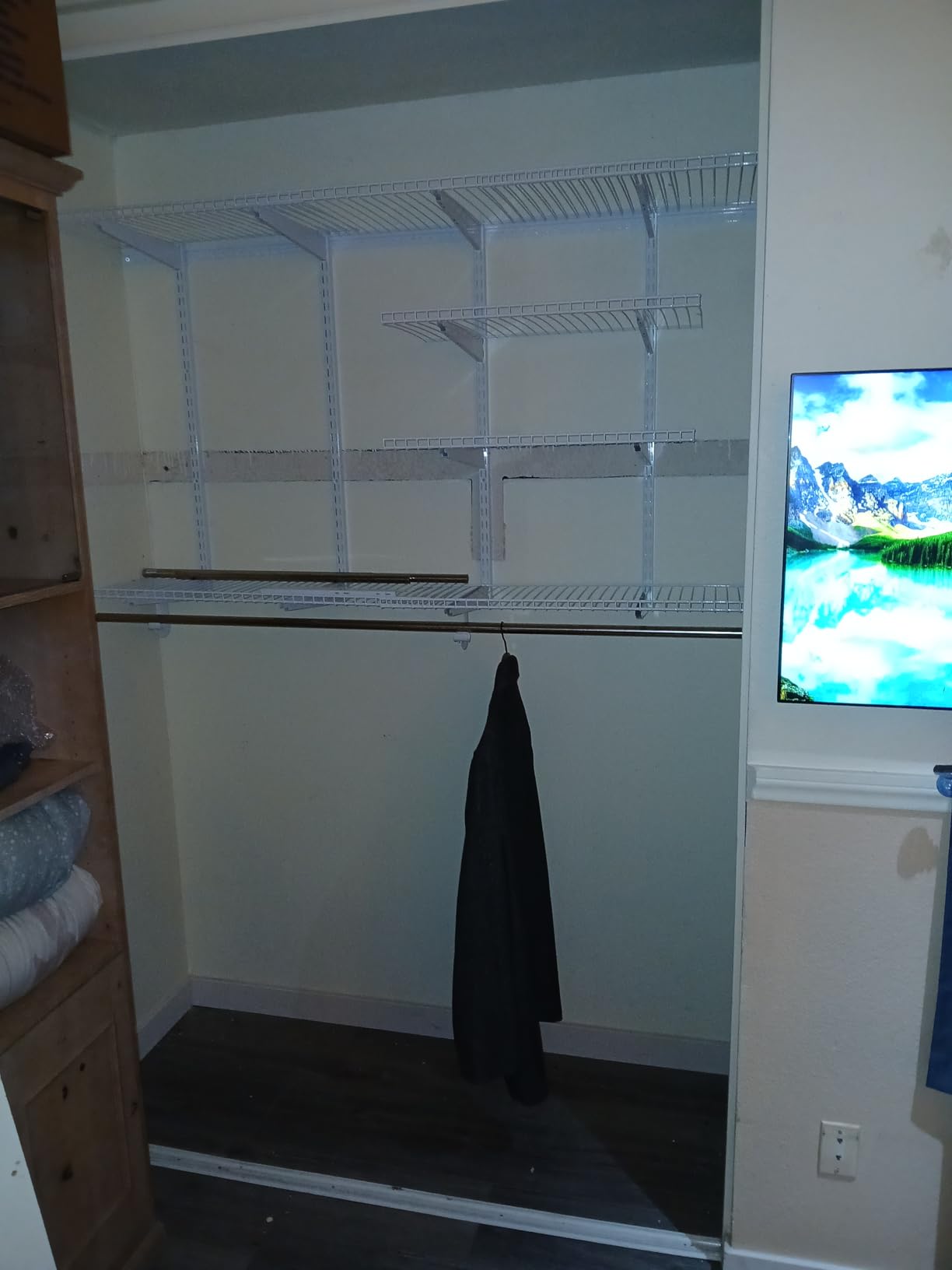 Tangkula 4 to 6 FT Custom Closet System, Wall Mounted With Hanging Rod, Metal Storage Organizer Rack Wardrobe With Shelves, Adjustable Kit for Bedroom customer photo 1