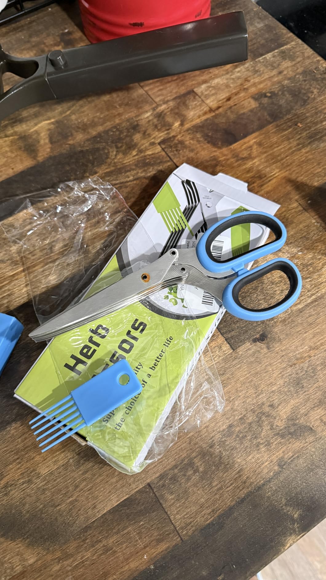 Herb Scissors with 5 Blades & Cleaning Kit, Stainless Steel Kitchen Shears for Herbs, Lettuce, Cilantro, Dishwasher Safe, Soft-Grip Handle customer photo 1