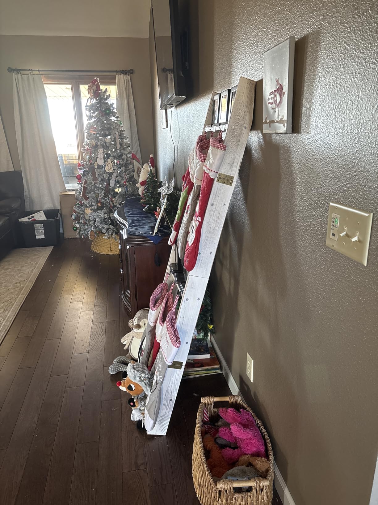 Honest Blanket Ladders for the Living Room, 5-Tier Blanket Holder, Wall-Leaning Blanket Rack, Ladder Shelves, Wooden Quilt Ladder, Farmhouse Decor, White customer photo 2