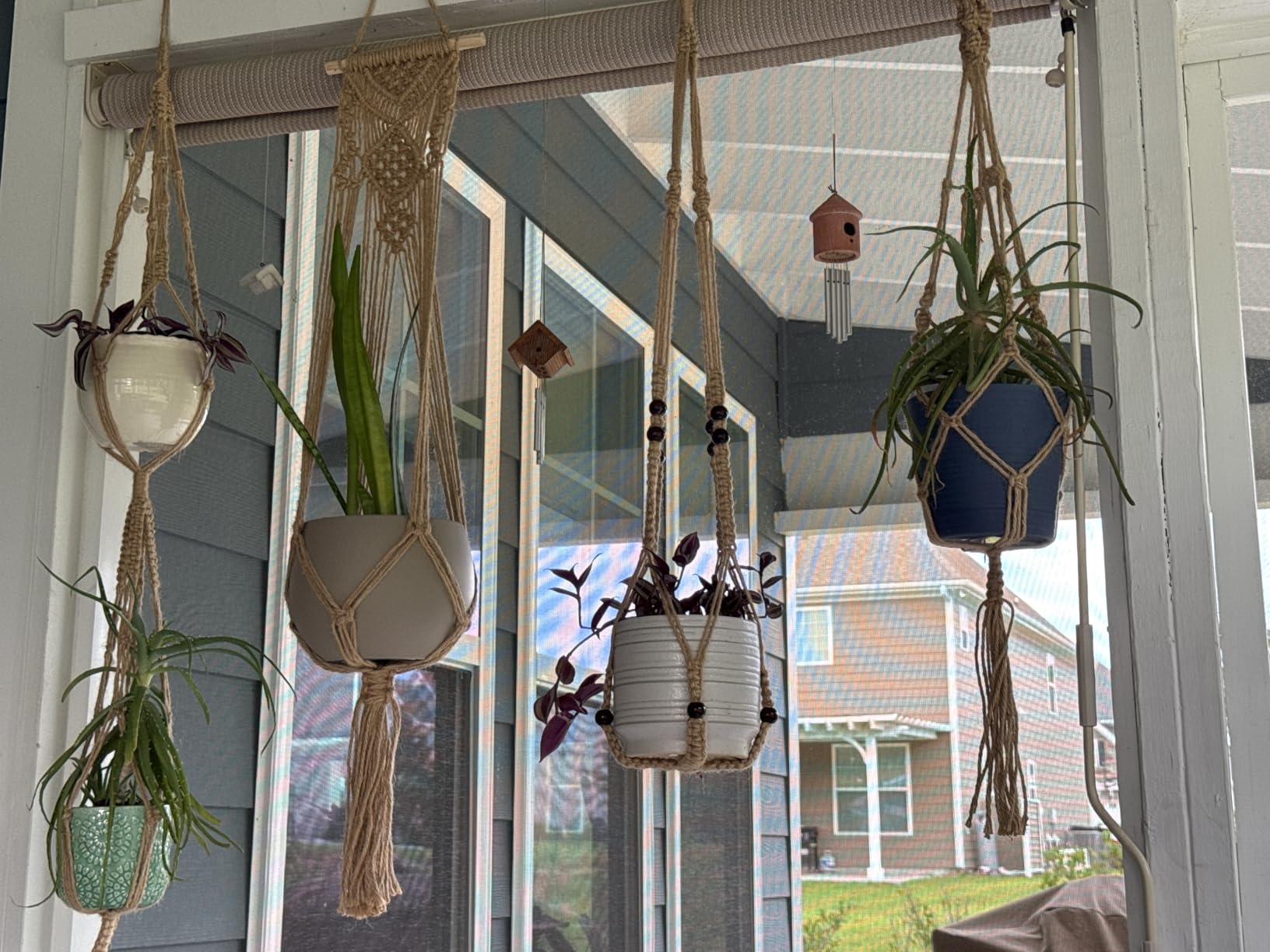Mkono Macrame Plant Hangers Set of 4 Indoor Hanging Planter Basket Wall Decorative Flower Pot Holder with 4 Hooks for Indoor Outdoor Home Decor Gift Box, Brown customer photo 1
