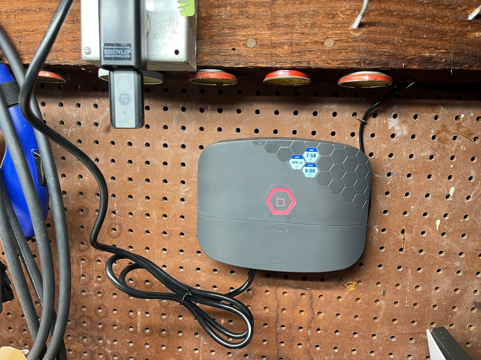 Orbit B-hyve XR Smart Sprinkler Timer - 8-Zone - WiFi-Enabled Indoor/Outdoor Irrigation Controller - App Control - Weatherproof Watering System - Multi Zone - Custom Programs - 57985 customer photo 2