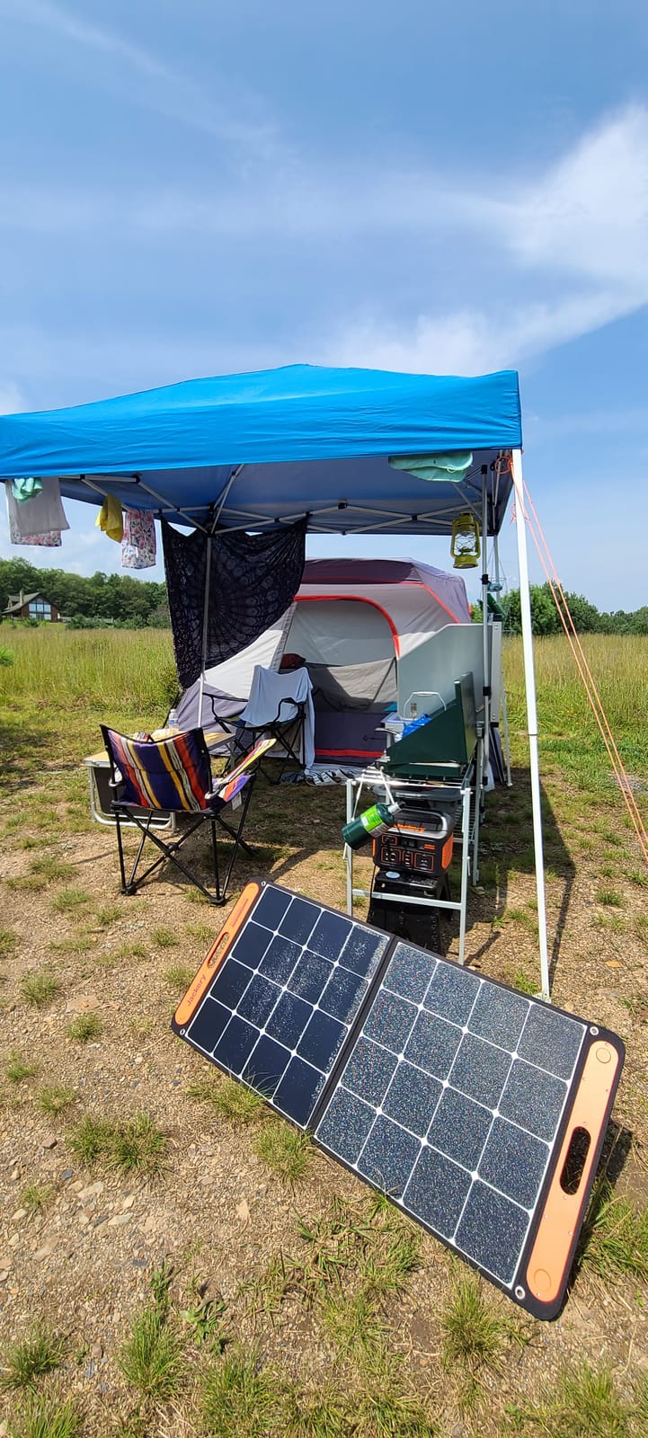 Jackery Explorer 500 v2 Portable Power Station with 100W Solar Panel, 512Wh LiFePO4 Battery, 500W AC (1000W Surge), Solar Generator for Camping, Home Backup, UPS, 14 lbs Lightweight(AC Cable Included) customer photo 1