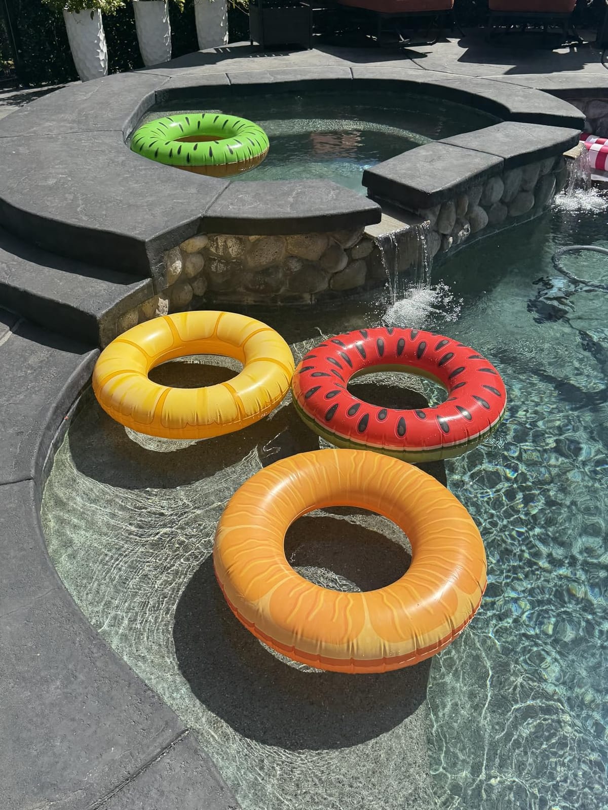 Sloosh 4 Pack Inflatable Pool Floats, Pool Tube Rings, Swim Tubes, Floaties Toys, Beach Swimming Party Toys for Kids and Adults customer photo 1
