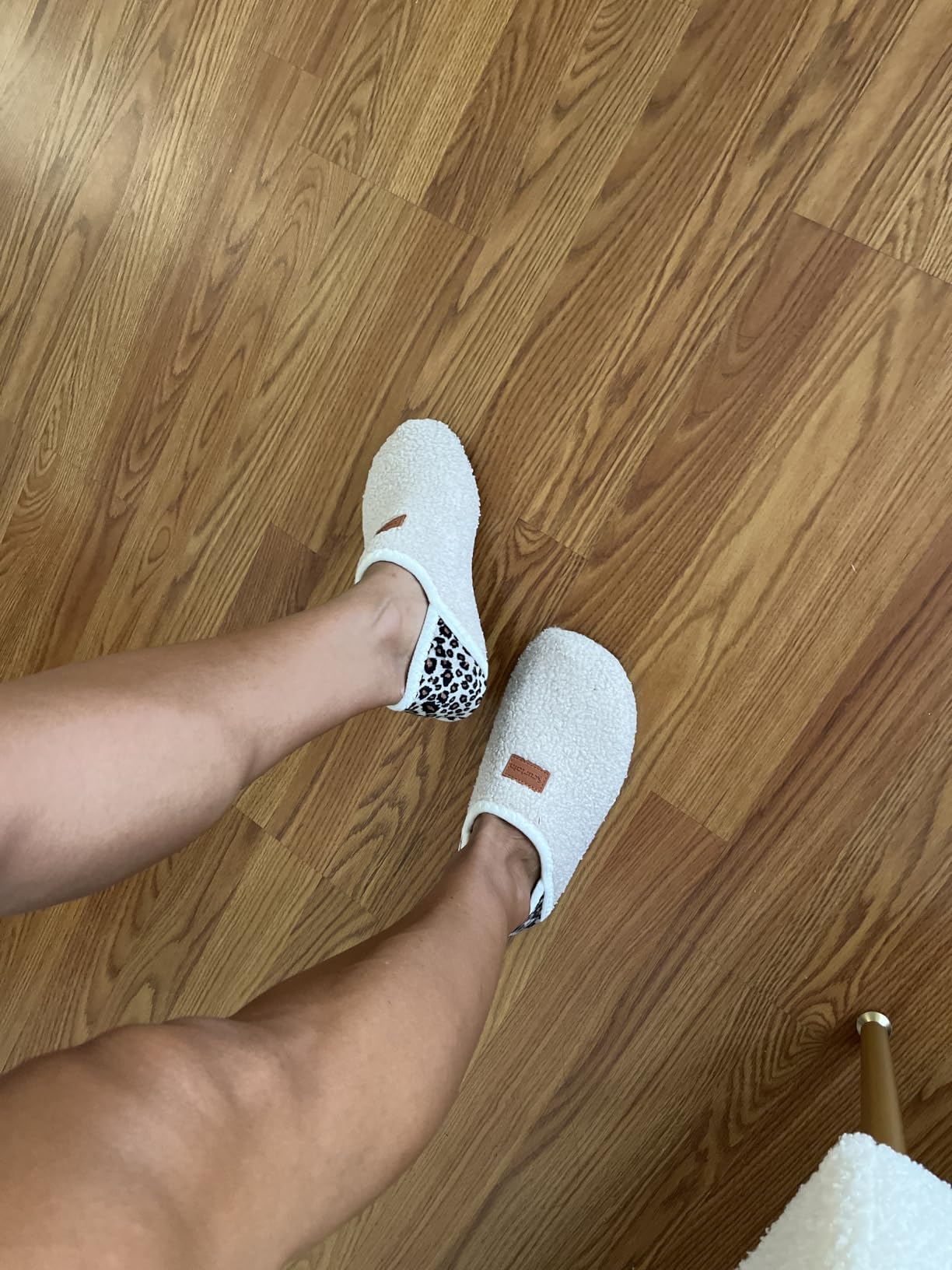 Unisex Adults Rubber Sole Slippers customer photo 1