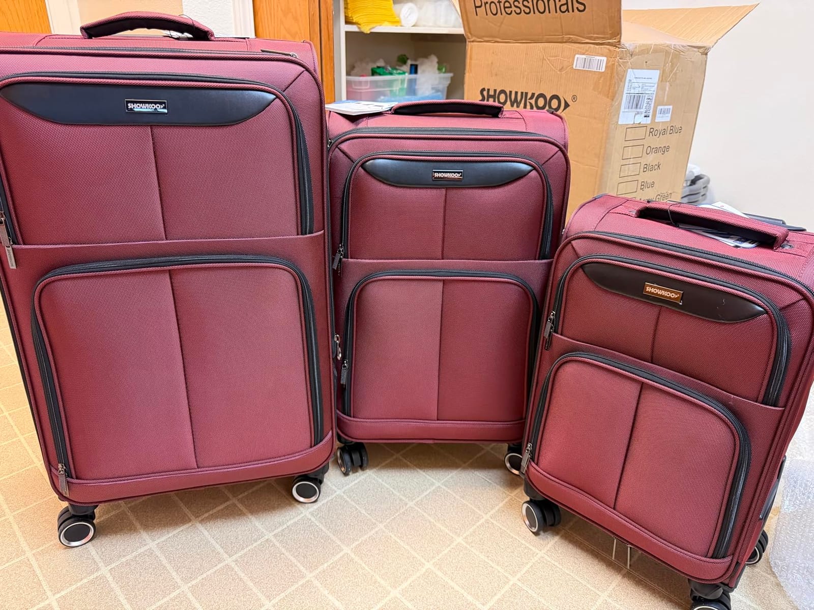SHOWKOO Luggage Sets 3 Piece Softside Expandable Durable Suitcase Sets | Durable Oxford Fabric, Lightweight, 360° Double Spinner Wheels, TSA Lock, YKK Zippers, Black (20in/24in/28in) customer photo 1