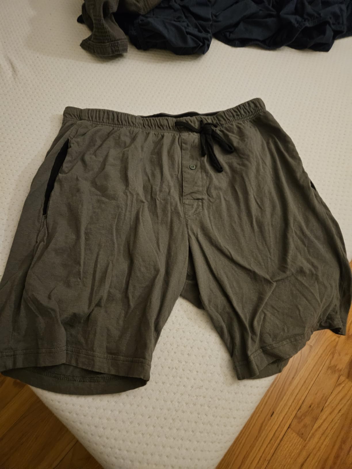 Hanes Men's Woven Short customer photo 1