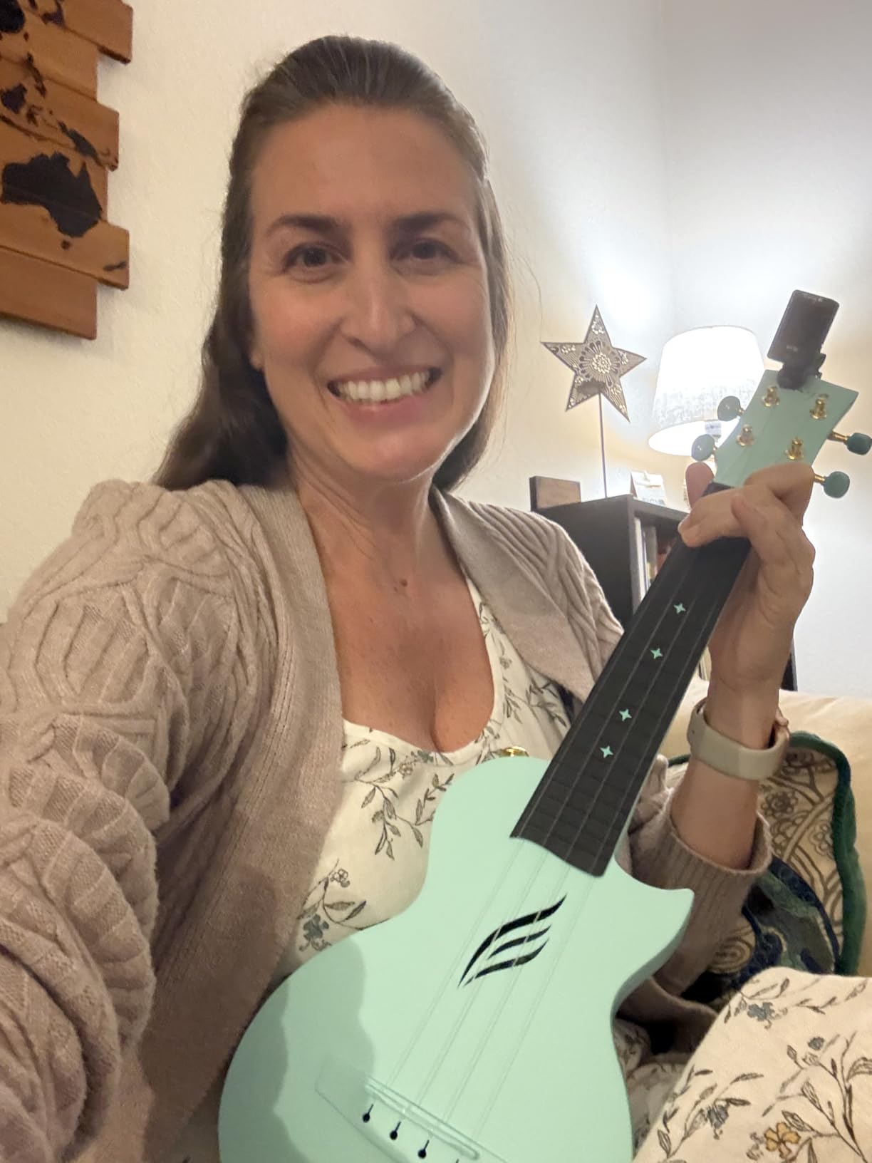 Enya NOVA U MINI 21-Inch Carbon Fiber Soprano Travel Ukulele, Black | Waterproof Body, Resists Humidity and Temperature Changes, 0.9 lb, Low-Action Setup, Beginner Kit: Case, Strap, Capo, Strings customer photo 1