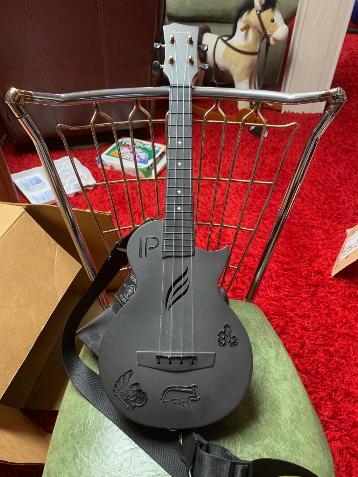Enya NOVA U MINI 21-Inch Carbon Fiber Soprano Travel Ukulele, Black | Waterproof Body, Resists Humidity and Temperature Changes, 0.9 lb, Low-Action Setup, Beginner Kit: Case, Strap, Capo, Strings customer photo 2