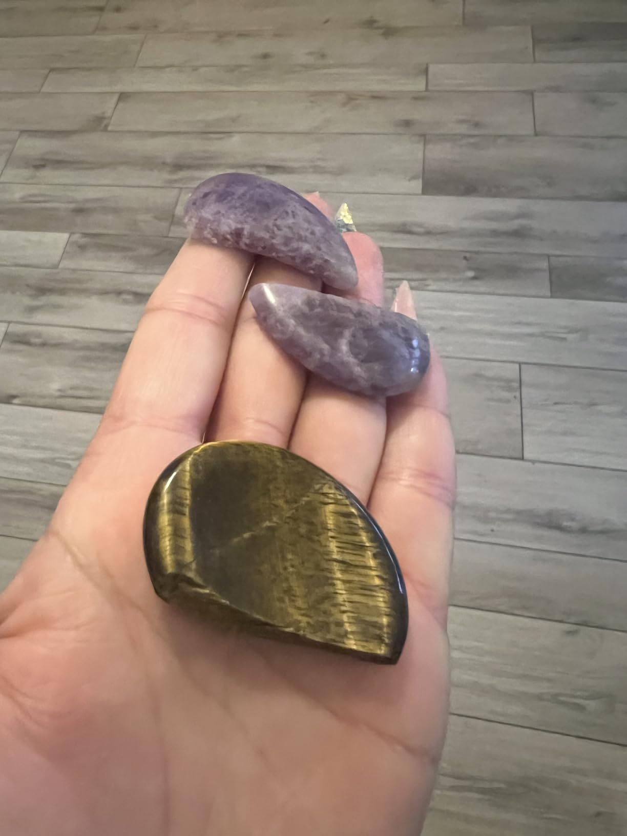 2PCS Worry Stone for Anxiety Tigers Eye Amethyst Healing Crystals Hand Thumb Stones Pocket Gemstones Meditation Accessories Oval Crystal Natural Relax Palm Stone Anxiety Relief Items Stocking Stuffers customer photo 1