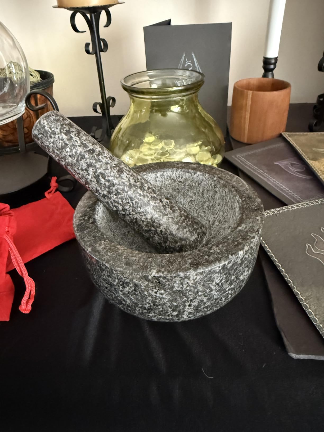 Priority Chef Heavy Duty Large 1.5 Cup Mortar and Pestle Set, 100% Natural Granite, 5.5 Inch Diameter Bowl, 6.2 Inch Pestle, Non-Slip Base, Stone Grinder for Guacamole Salsa Pesto Herbs Spices, Black customer photo 2