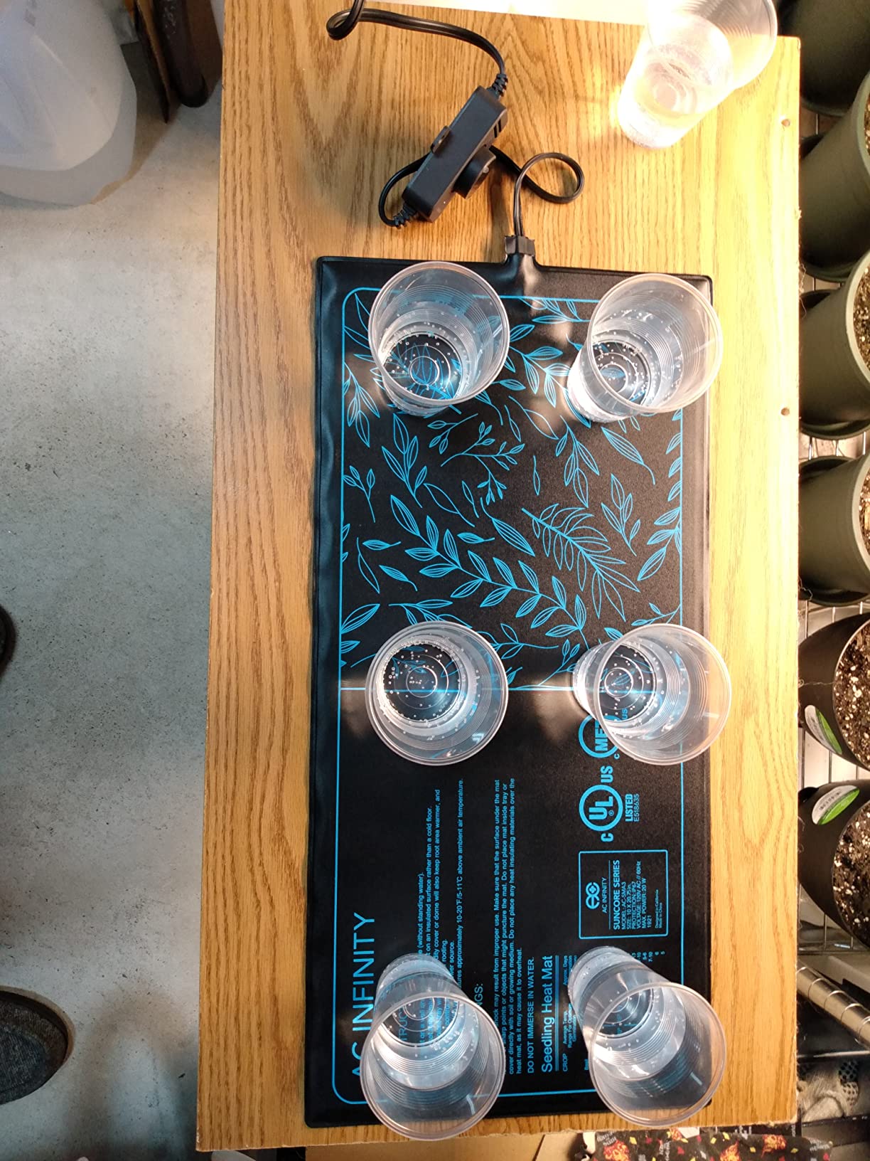 AC Infinity SUNCORE S3, Waterproof Seedling Mat with Heat Controller 10