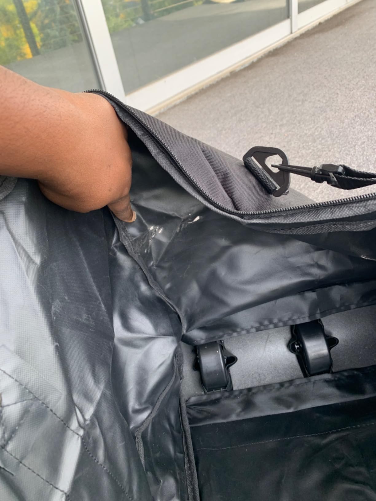Finnhomy 120L Foldable Rolling Duffel Bag with 3 Wheels, Light Weight Travel Duffel bag with Large Loading Capacity, 32'' Rolling Duffel bag with Shoulder Strap customer photo 1