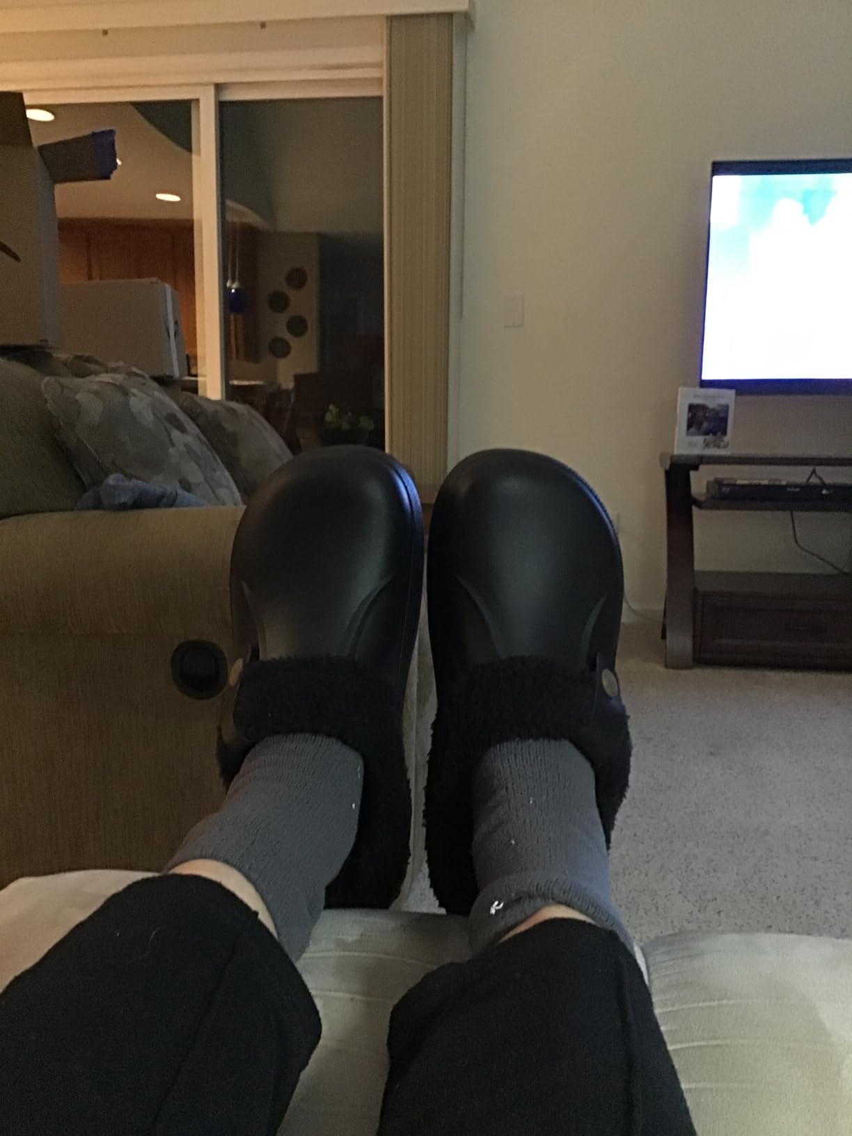 Women and Men Fur Lined Clogs Memory Foam Warm Fuzzy Slippers Winter Waterproof Indoor Outdoor Slipper customer photo 2