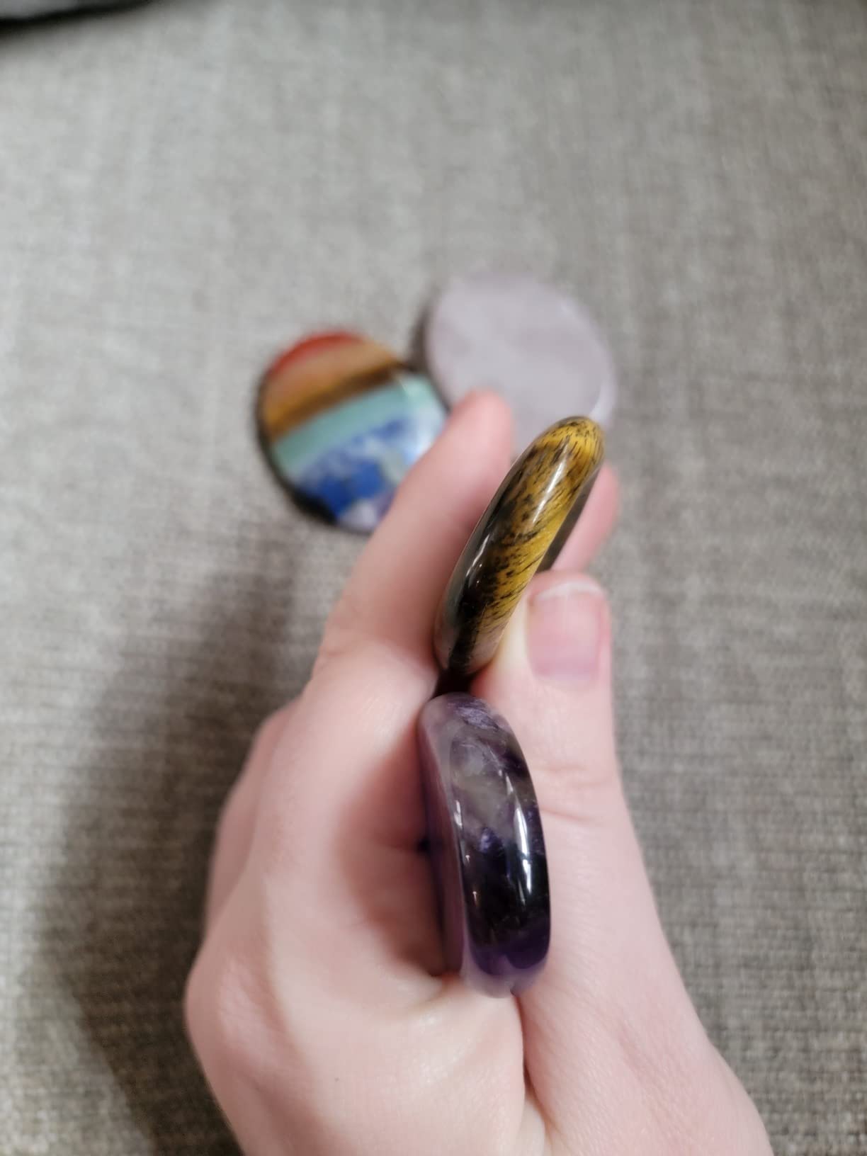 Roowest 4 Pcs Thumb Worry Stone for Anxiety Natural Crystal Healing Stone Chakras Amethyst Tiger Eye Quartz Pocket Hug Gift for Office Stress Meditation(Chromashift,Oval) customer photo 2