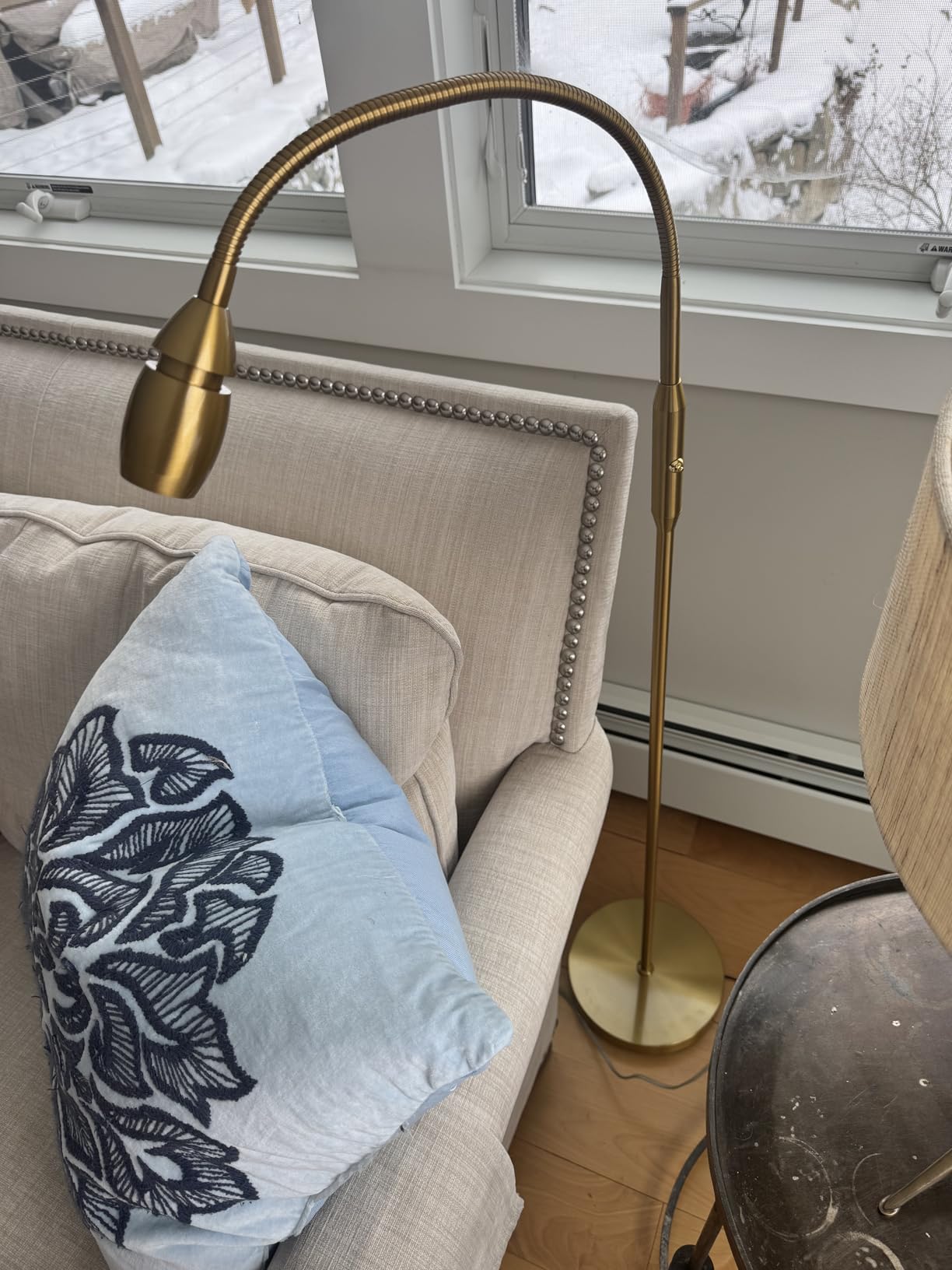 O'Bright Ray - Adjustable LED Beam Floor Lamp, Dimmable and Zoomable Spotlight, Flexible Gooseneck, Reading/Crafting Standing Lamp, Work Table Light, Matte Black customer photo 1