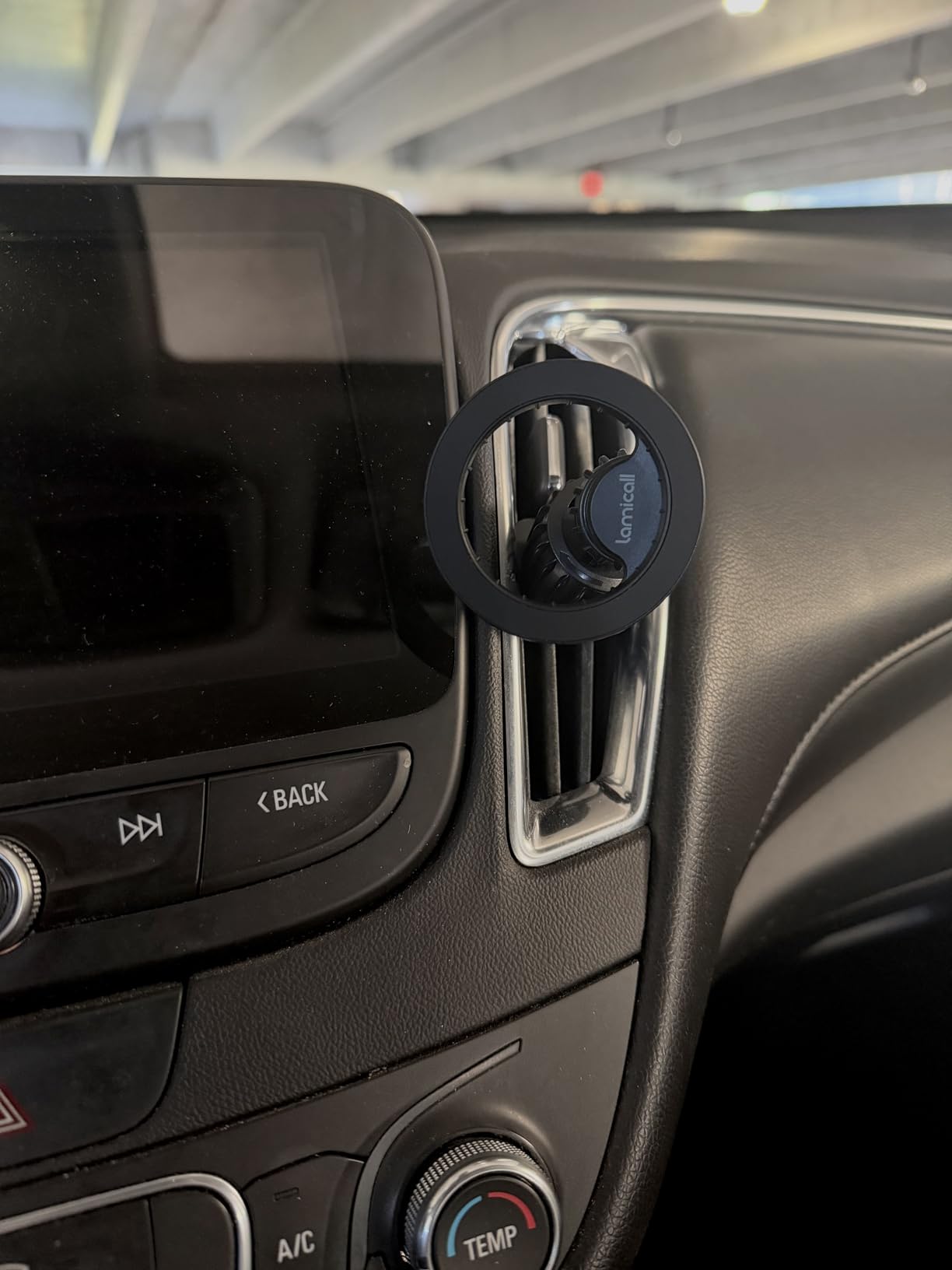 Lamicall for MagSafe Car Mount - [20 Super Magnets] Magnetic Phone Holders for Your Car, Air Vent Phone Holder Car, HandsFree Cell Phone Holder Mount Accessories for Women Men fit iPhone 17 16 Pro Max customer photo 1