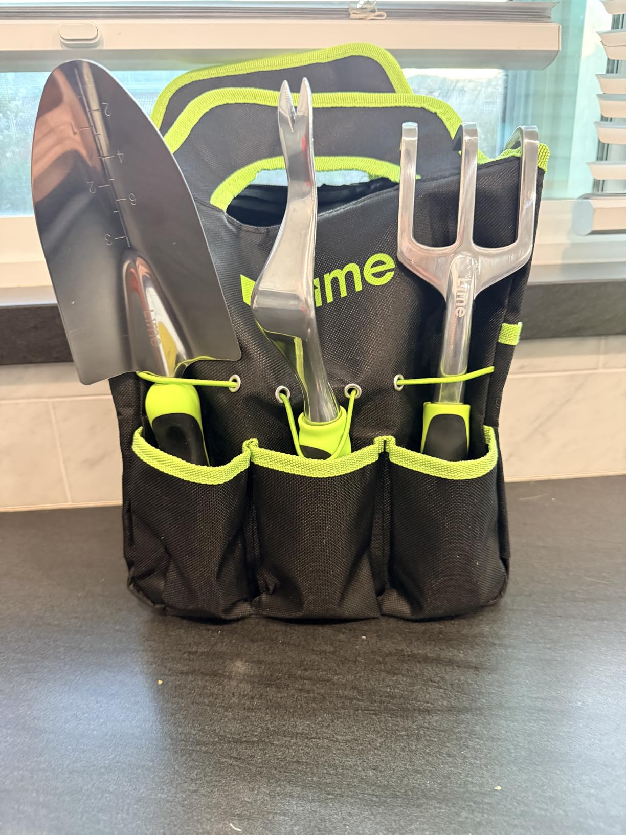 Heavy Duty Gardening Tools - Gardening Gifts for Women, Men, Mom, Dad - Durable, Ergonomic Garden Tools Set (Green) customer photo 2