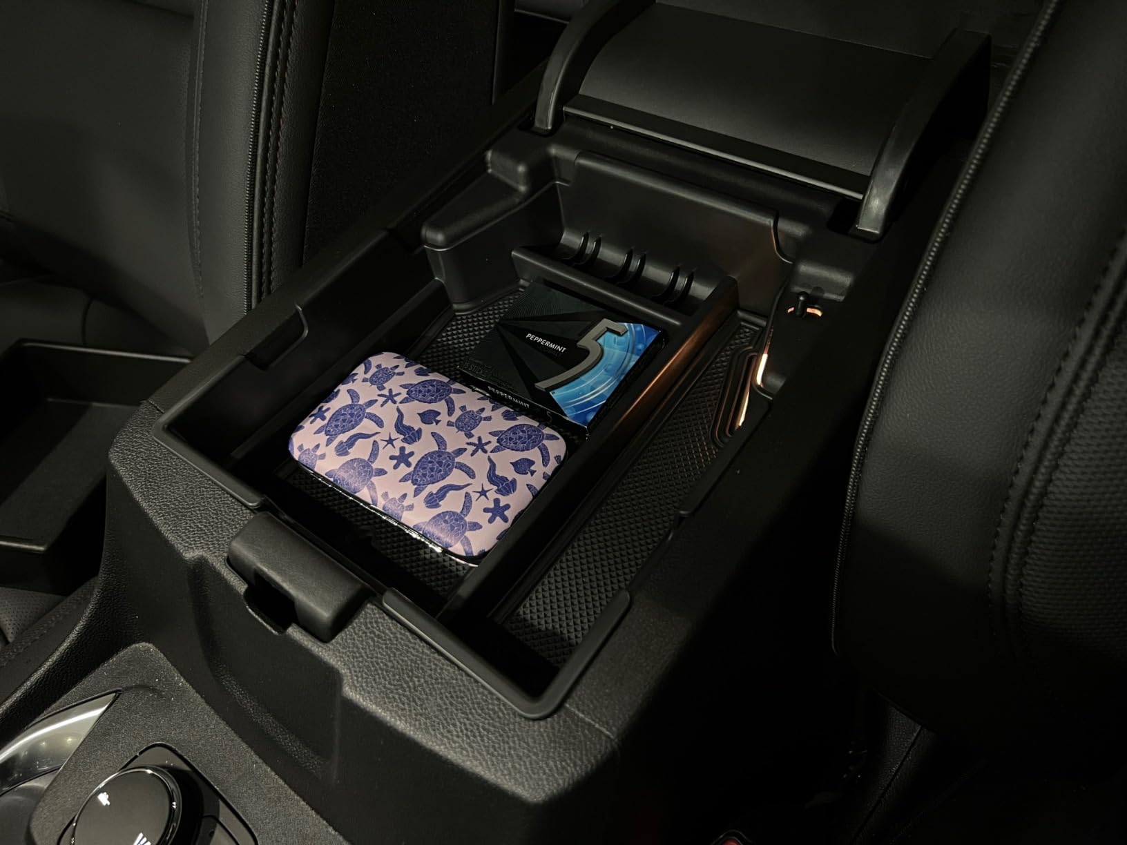 RUNROAD Armrest Organizer Tray for 2018-2023 Chevy Traverse Accessories | Center Console Tray Fit Traverse, Car Armrest Organizer, Space Management, Sunglasses & Phone Holder customer photo 2