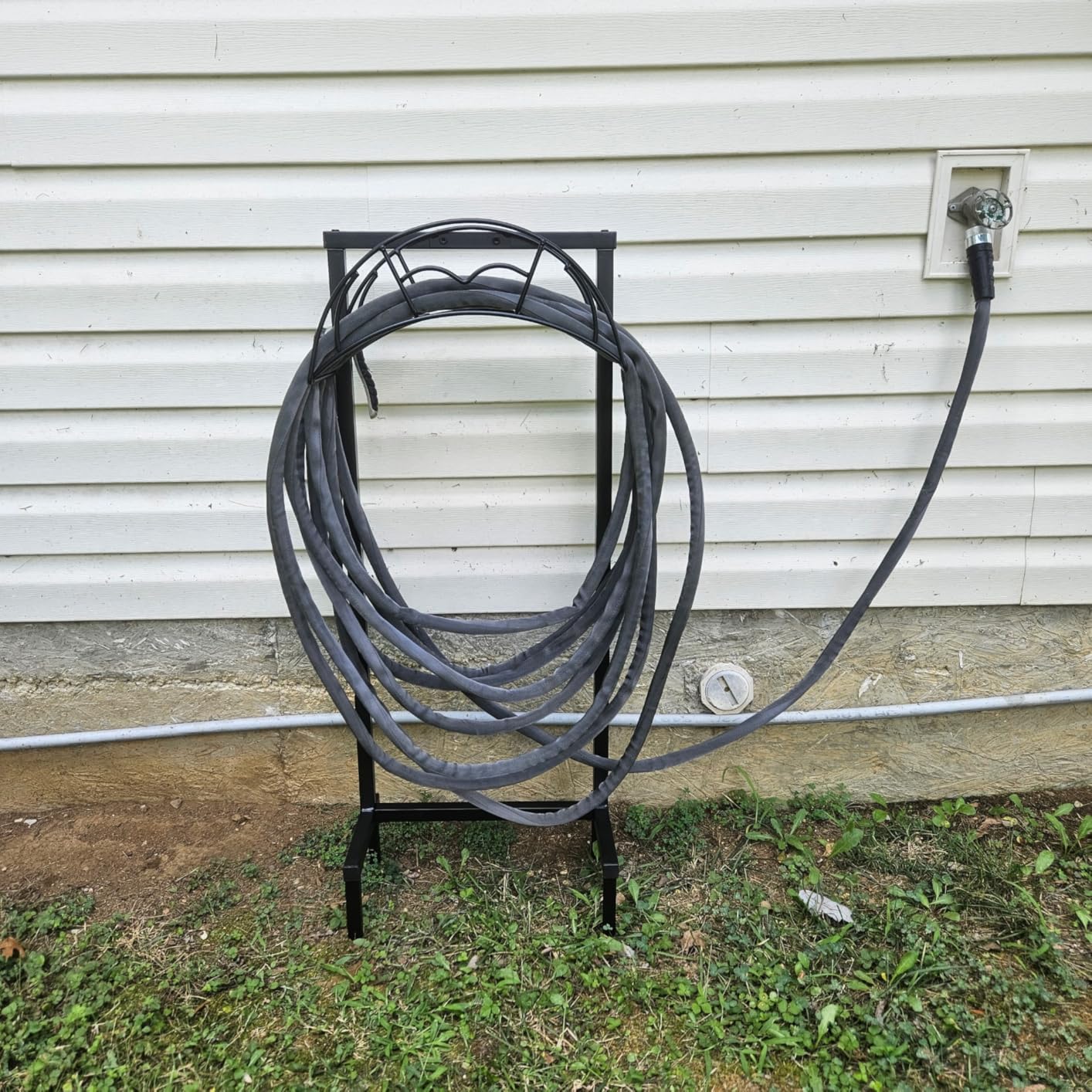 VyGrow Garden Hose Holder Freestanding customer photo 2