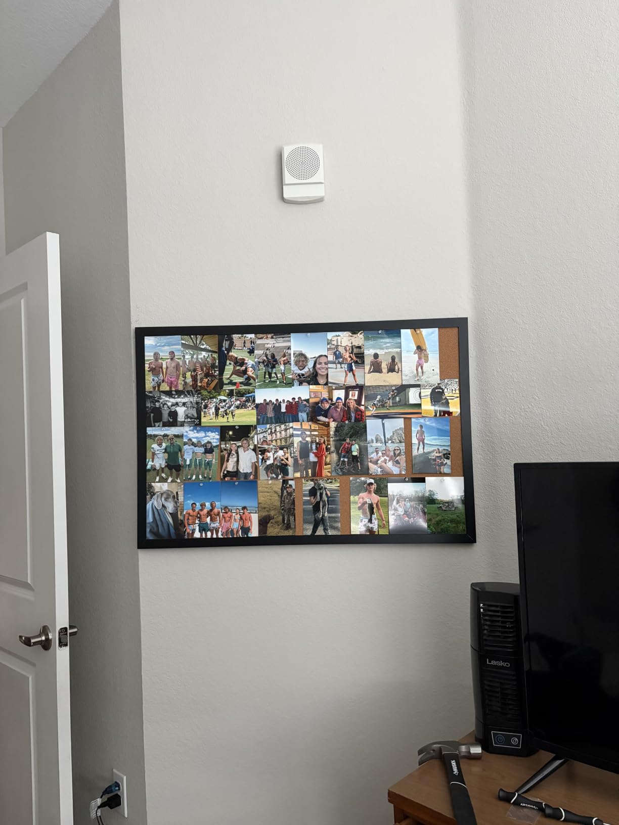 VEVOR 24 x 36 Cork Board, Large Bulletin Board with Black MDF Frame, Wall Mounted Pin Board for Office, School and Home Decor, Hanging Message Board for Pictures and Notes, 10 Push Pins Included customer photo 2