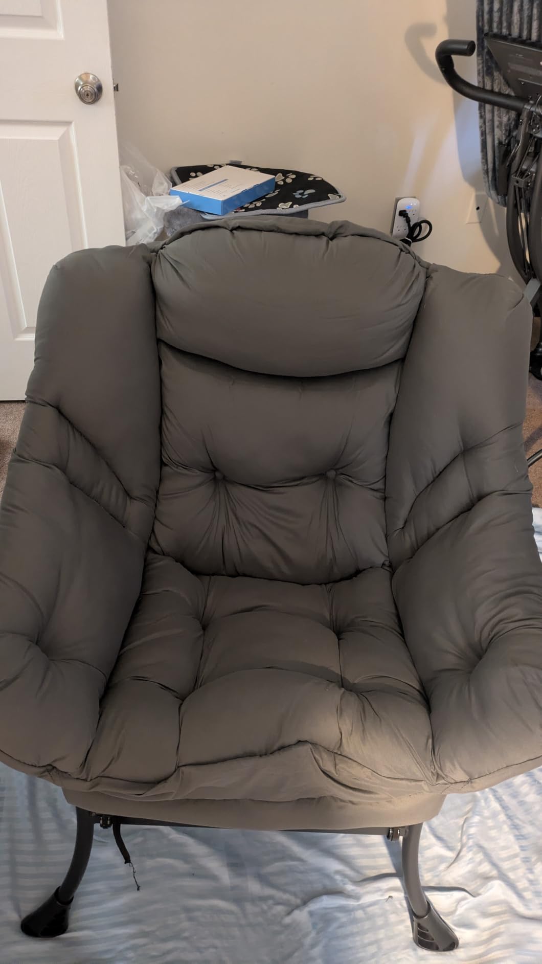 Lazy Chair with Ottoman, Comfy Reading Accent Chair, Plush Beige | Foldable Footrest, Padded Seat and Backrest, Side Pocket for Lounging in Living Rooms, Bedrooms, Dorms and Small Spaces customer photo 1