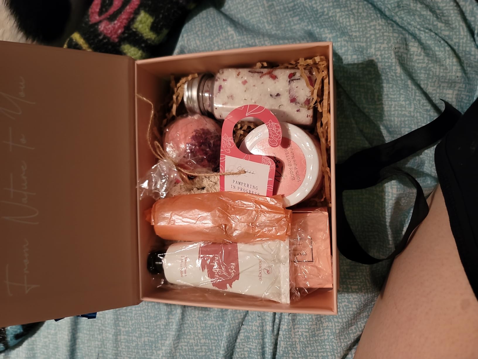 Mother's Day Gift for Mom Spa Gifts Bath Baskets Relaxing Spa Self Care Gift for Women Her Sister Wife Bridal Shower Gifts Box Home Bath Care Package customer photo 2