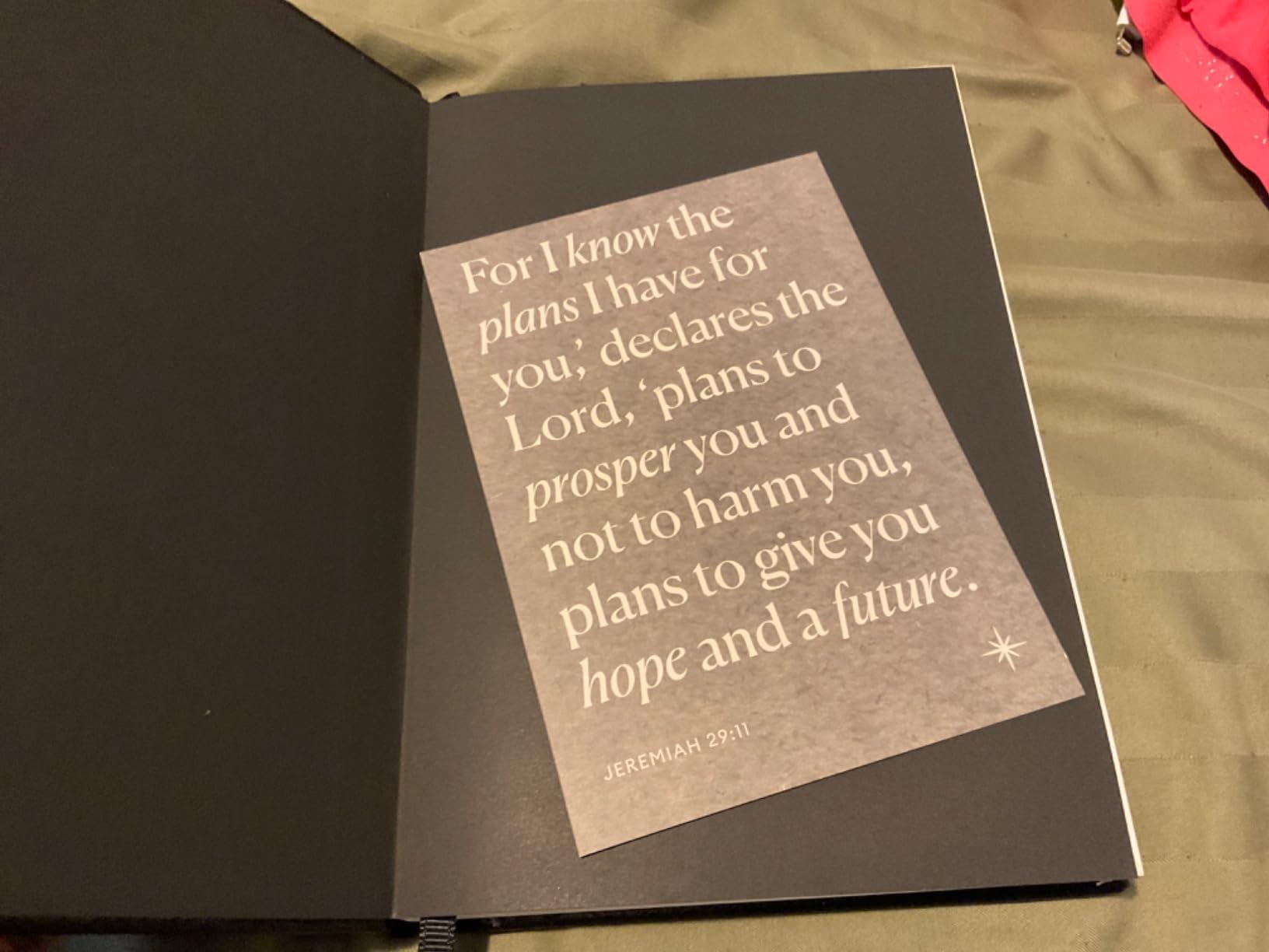 Christian Prayer Journal & Gratitude Journal - Guided Daily Devotional with Bible Verses, Prayer Prompts & Reflection - Faith Journal for Women & Men customer photo 2
