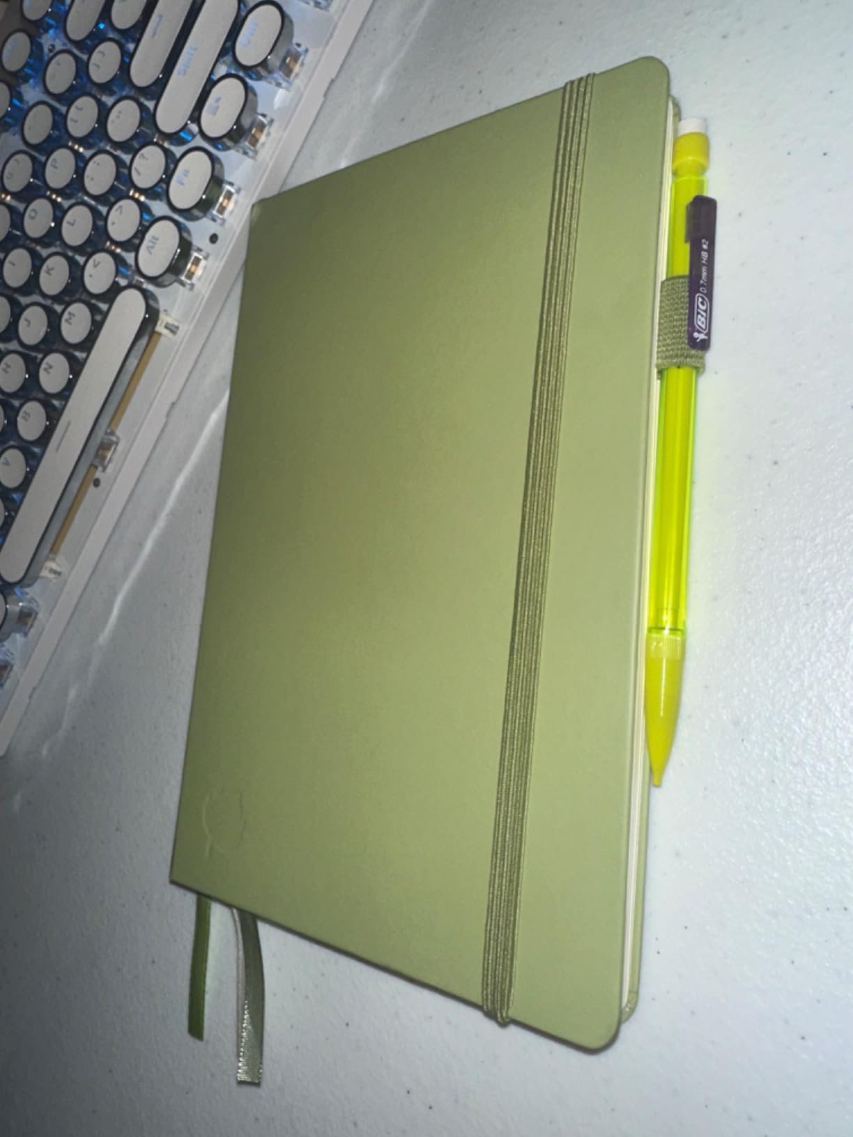 Undated Weekly Planner 2026, Forvencer Simplified Weekly & Monthly Calendar Planner customer photo 1