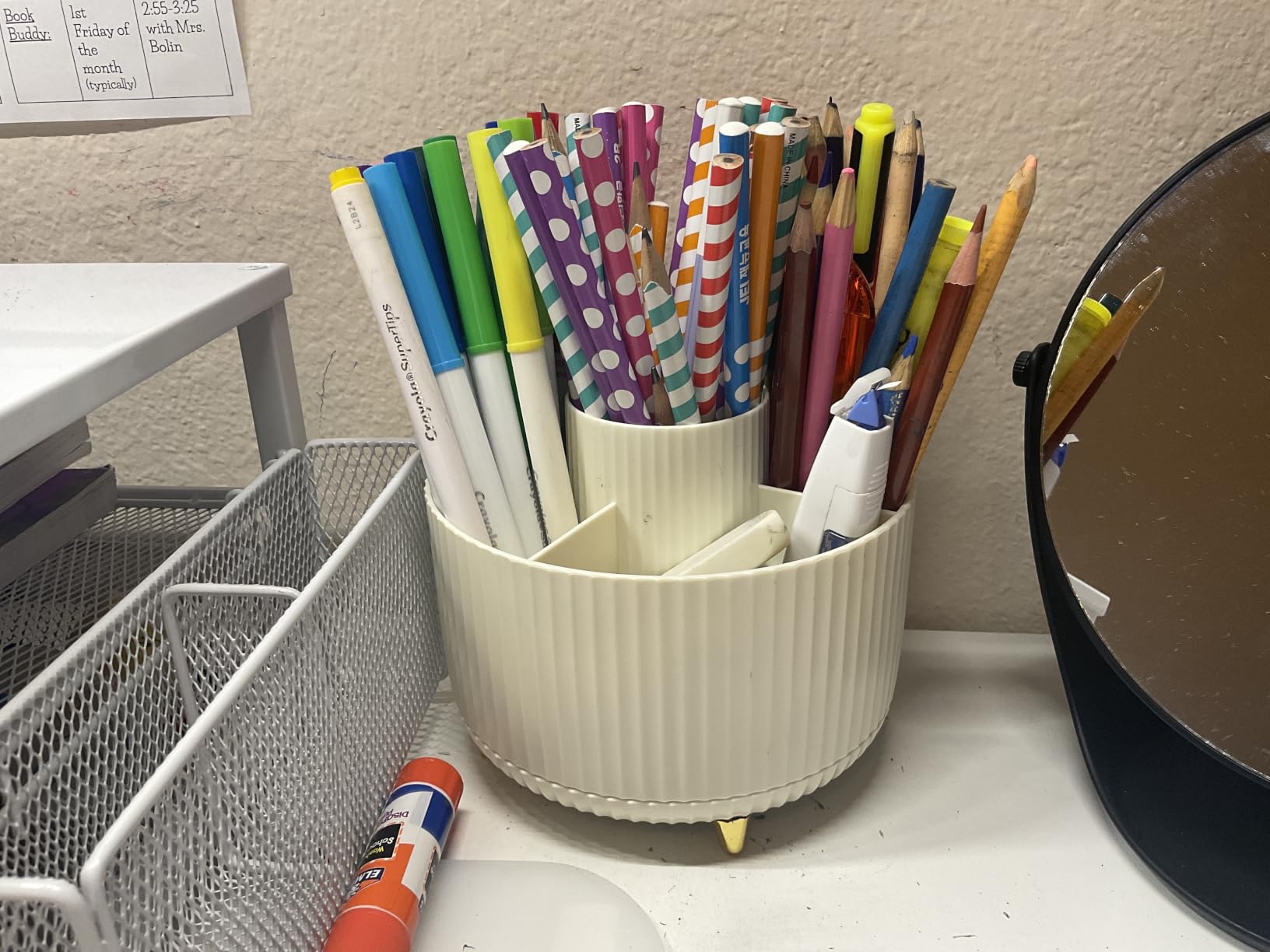SKYDUE 360 Rotating Plastic Desk Pen Organizer with 5 Slots, Dual-Purpose Art Supply Pencil Cup for Office, School, Home customer photo 2