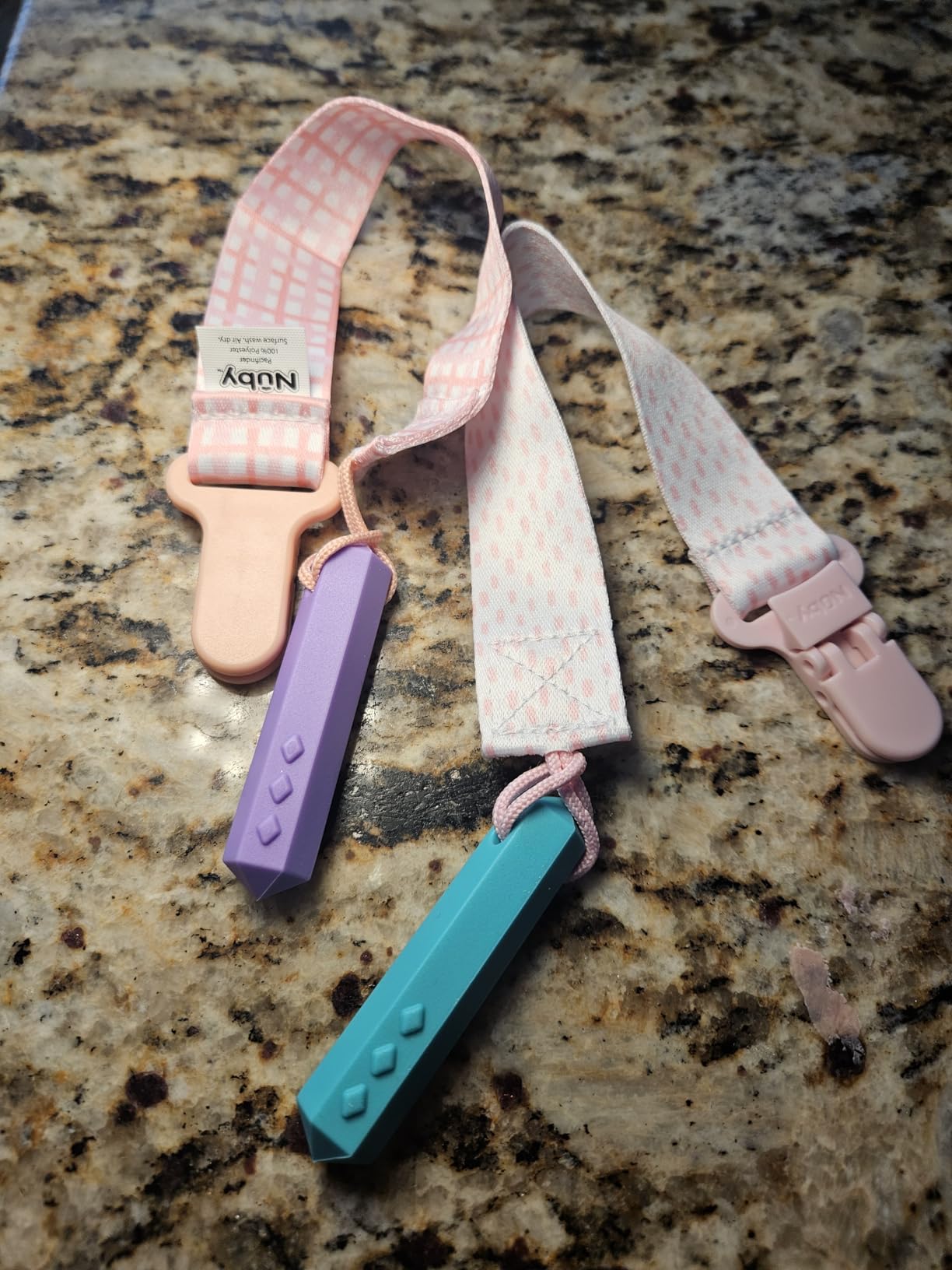 Chew Necklaces for Sensory Kids, 8 Pack Chewy Necklace Sensory Boys and Girls with Autism, ADHD, SPD, Biting, Silicone Teething Necklace Oral Chew Toys for Adults Reduce Chewing Anxiety Fidget customer photo 1