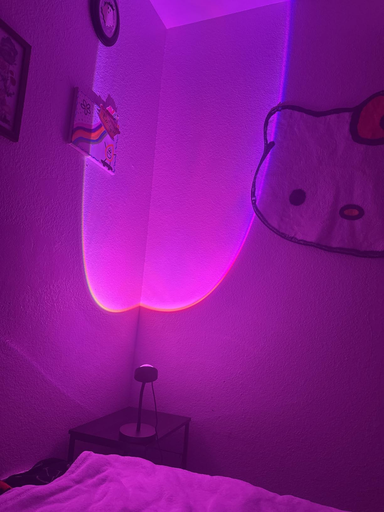 Neroupe Sunset Lamp Projector with APP & Button Control, 360 Degree Rotation Multiple Colors Changing LED Lamp Night Light, Sunset Light for Bedroom Decor/Party/Tiktok Live/Room Decor customer photo 1
