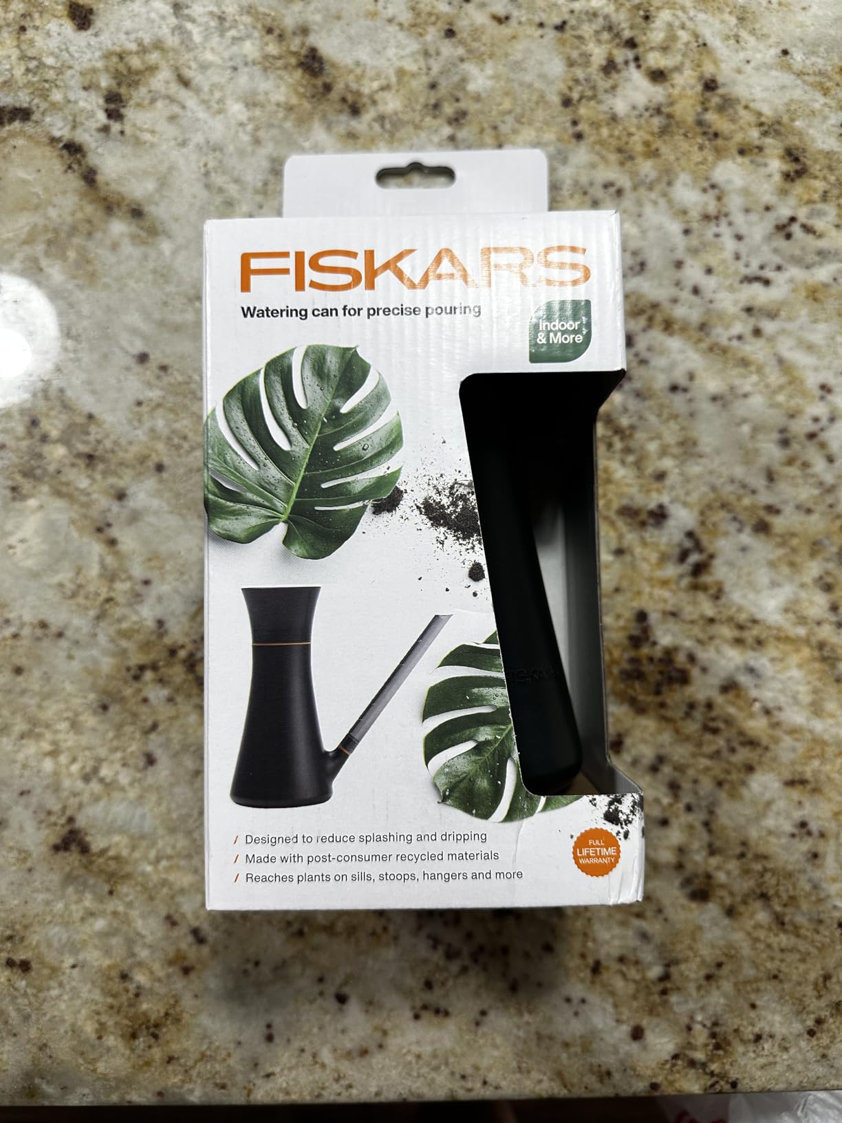 Fiskars Indoor Watering Can, Long Reach Spout for Precision Hydration on House Plants, Flowers & Garden, Anti-Drip Nozzle with Translucent Volume Markings, Ergonomic Recycled Plastic Body, 40 oz customer photo 1