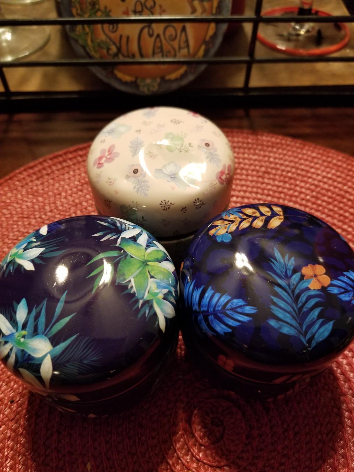 HAN SHENG 6 Pcs Airtight Tea Storage Tins 10 OZ, Vintage Style Food Containers for Loose Leaf Tea & Herbs, Coffee Beans, Spices, Sugar - Floral Embossed Design customer photo 1