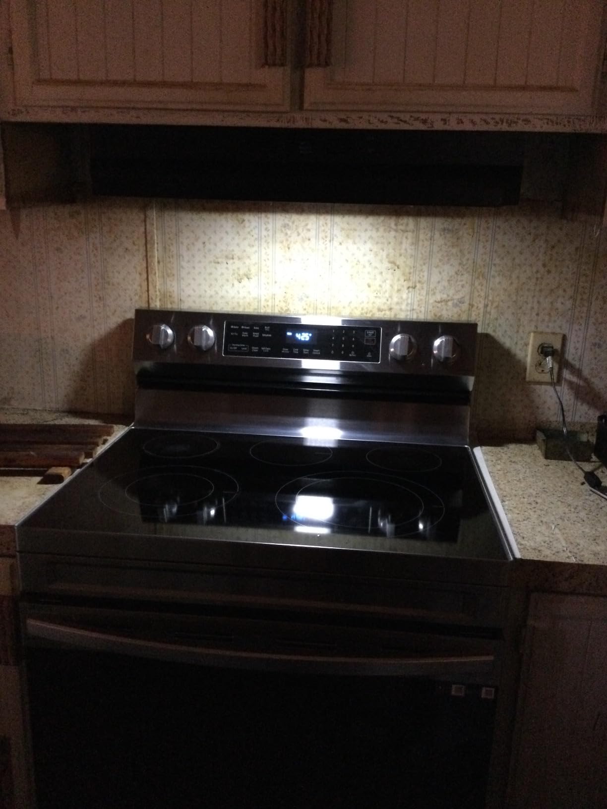 SNDOAS 30 inch Range Hood Ducted/Ductless Convertible Stainless Steel Range Hood Under Cabinet with Rocker Button Control,Vent Hood with LED Light,2 Speed Exhaust Fan,Under Cabinet Hood,Silver customer photo 1