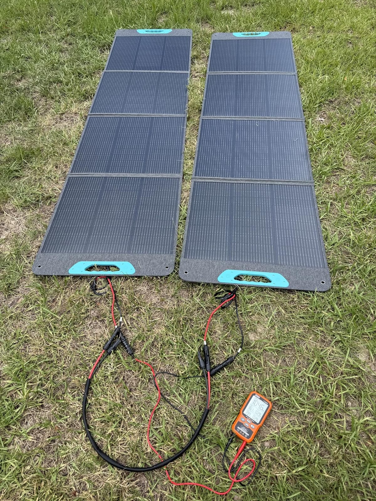 Renogy 200W Portable Solar Panel for Power Stations, 25% Efficiency customer photo 2