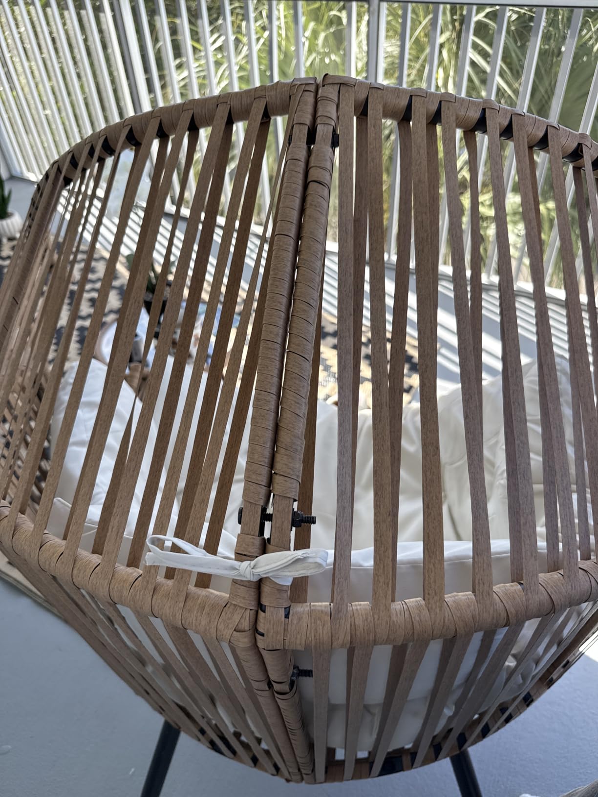 Vongrasig Outdoor Wicker Egg Chair PE Rattan Chair with Cushion, Oversized Patio Lounge Chair for Outdoor, Indoor, Balcony, Backyard, Garden, Beige customer photo 2
