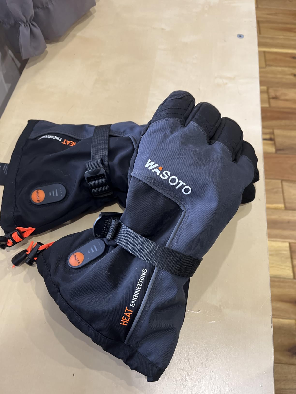 WASOTO Heated Gloves for Men Women Heated Ski Gloves customer photo 1