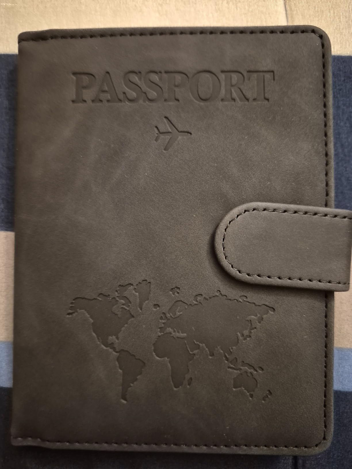 Eoehro Passport Holder for Travel Essentials, Passport Wallet Cover Case for Travel Must Haves Accessories, Passport Book Holders for Women and Men(black) customer photo 2