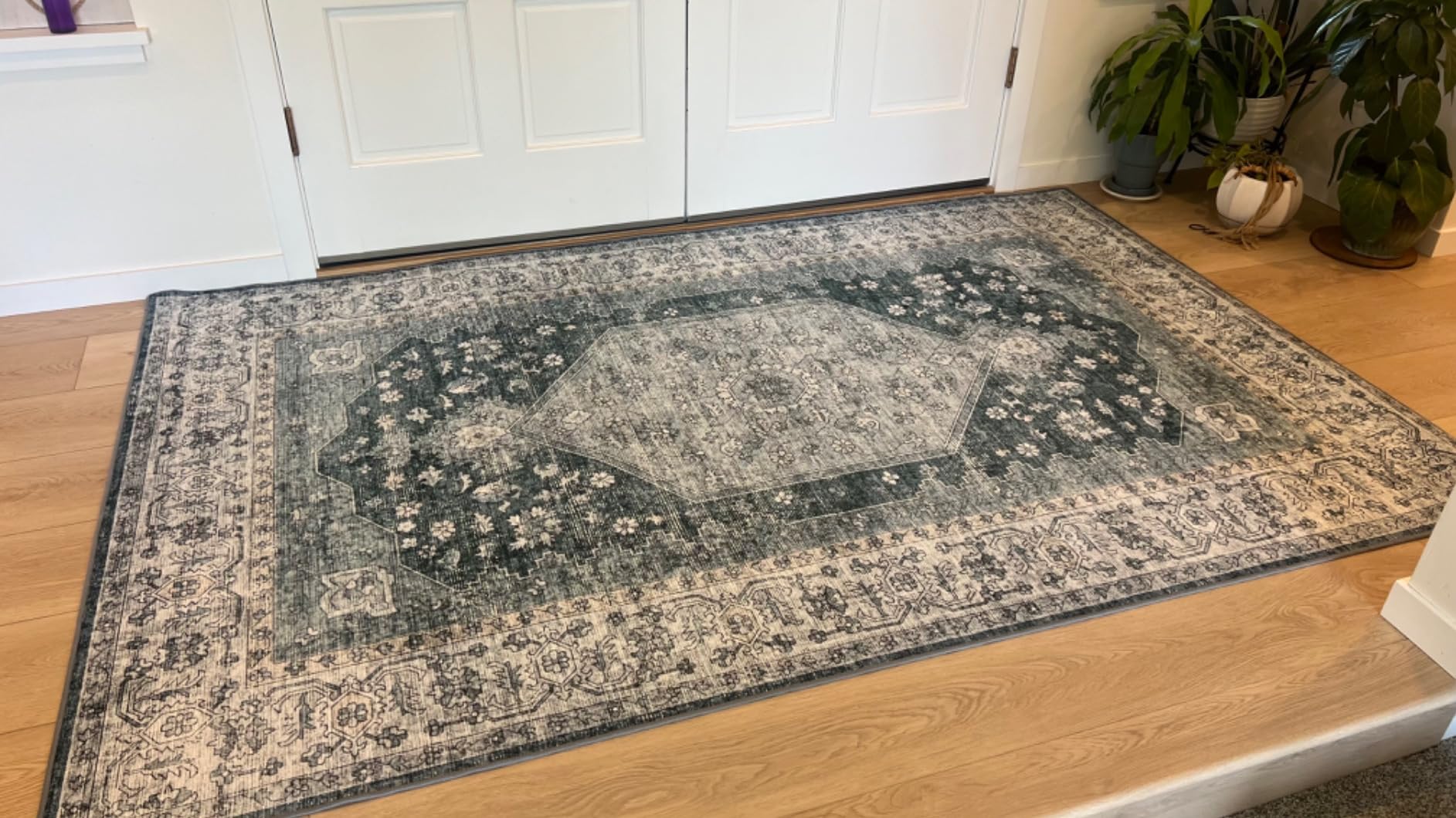 Nuloom Splashguard Prairie Green/Ivory, 5' x 8', Vintage, Soft and Cozy, High Traffic, Stain Resistant, Easy Clean, Durable, Machine Washable Area Rug for Bedroom, Living Room, Dining, Den, Foyer customer photo 1