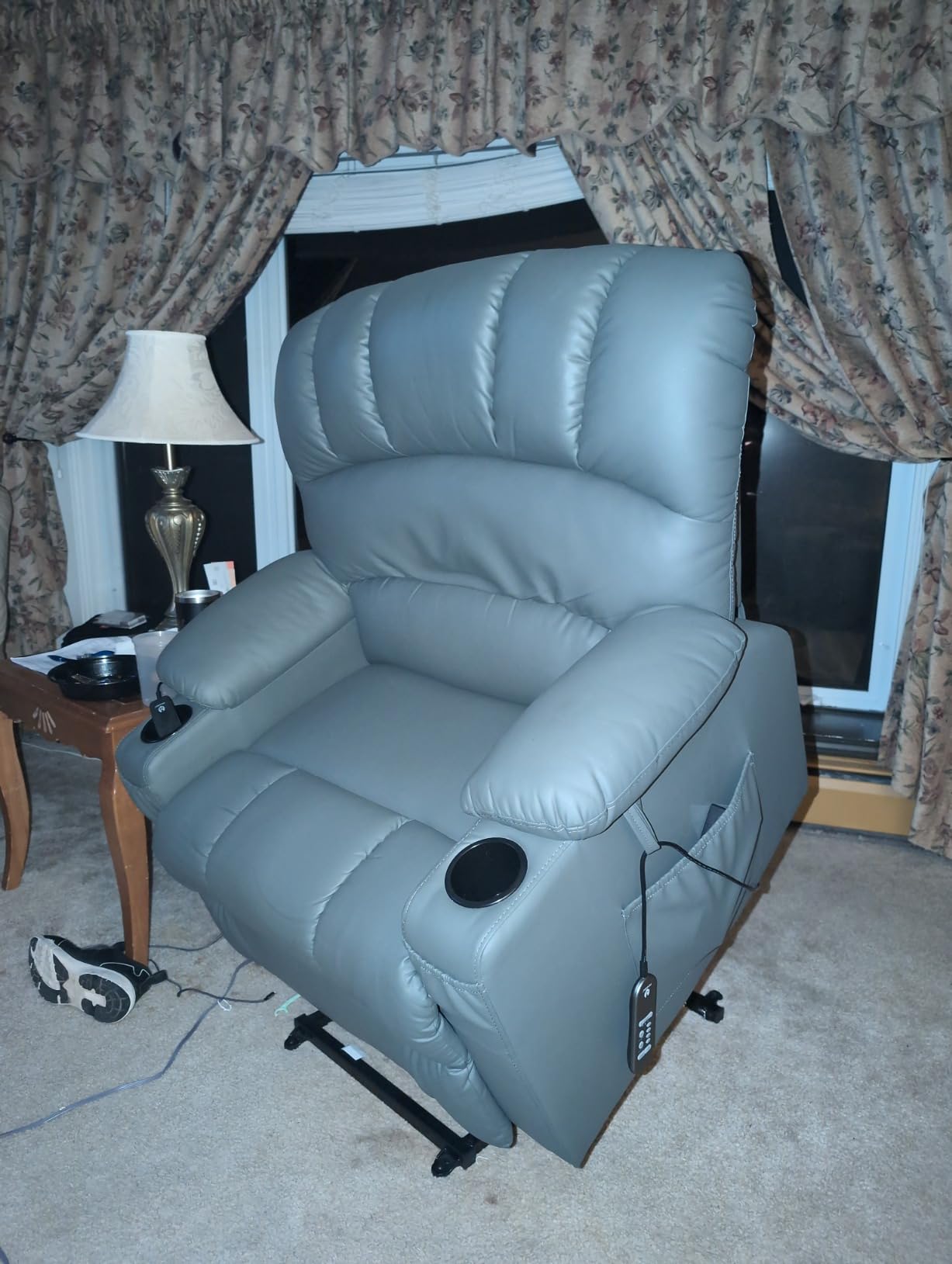MCombo Oversized Power Lift Recliner Chair for Elderly, Lift Chair with Heat and Massage, Lift Recliner for Big and Tall, Cup Holders, USB &Type C Ports, Faux Leather R7092 (Dark Brown, Oversize) customer photo 1