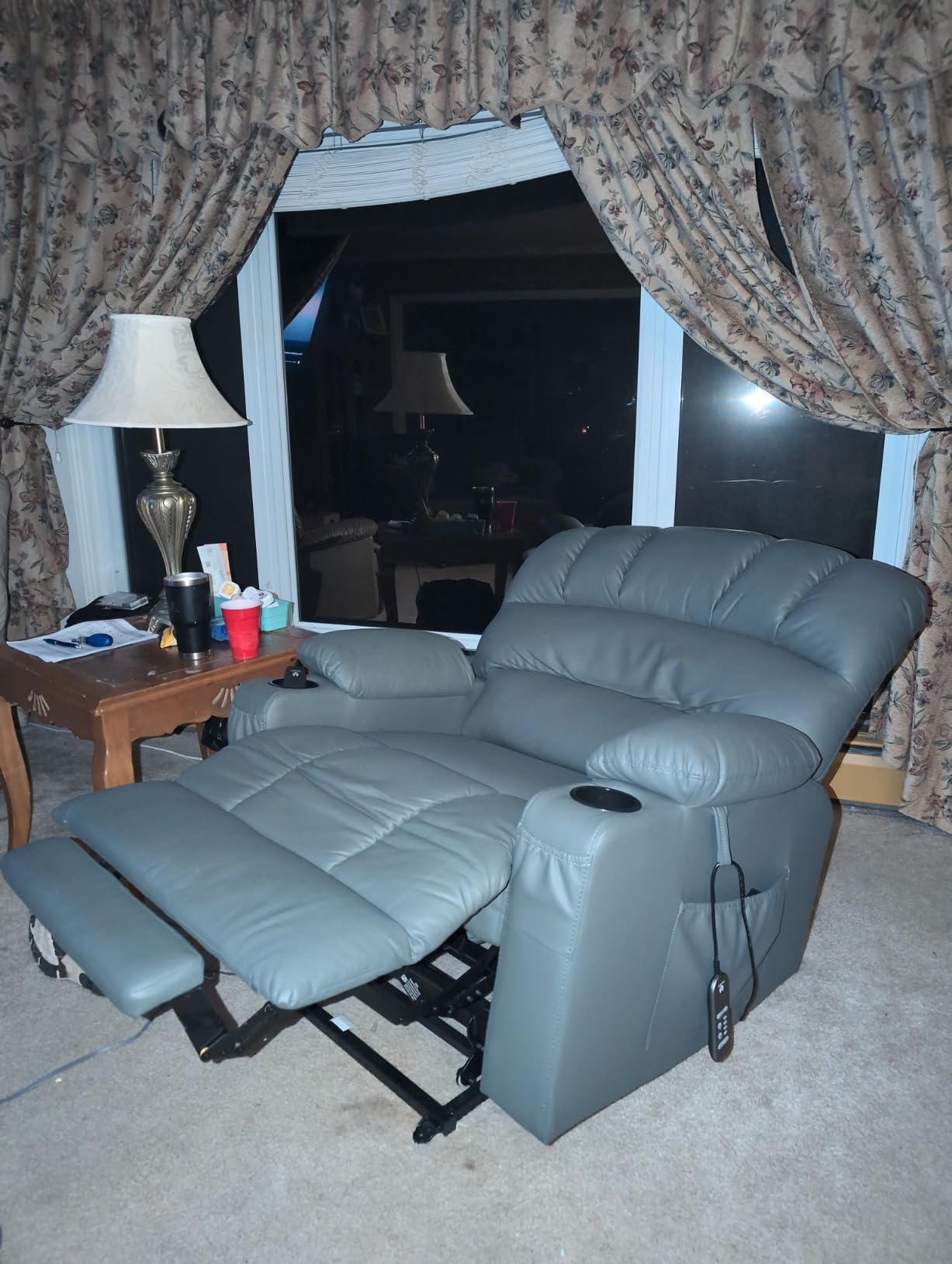 MCombo Oversized Power Lift Recliner Chair for Elderly, Lift Chair with Heat and Massage, Lift Recliner for Big and Tall, Cup Holders, USB &Type C Ports, Faux Leather R7092 (Dark Brown, Oversize) customer photo 2