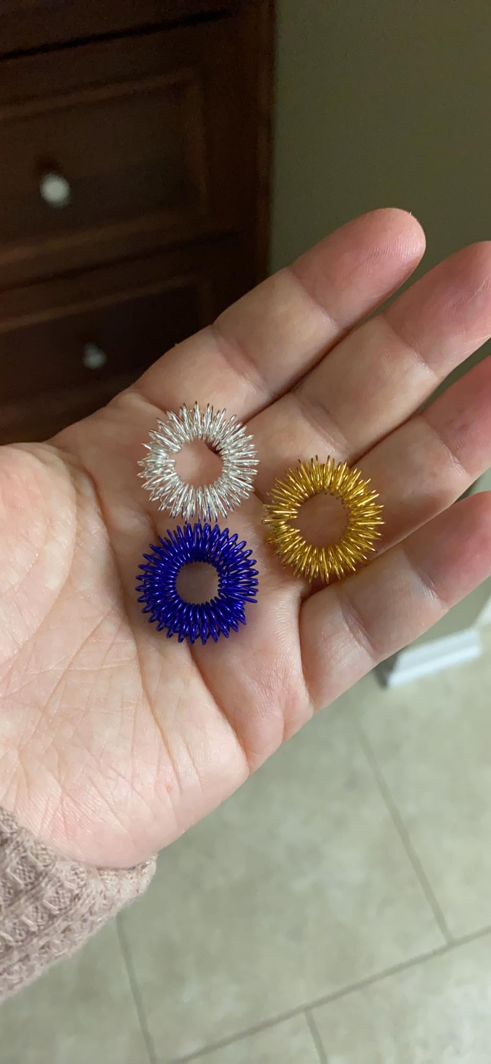 Blulu 30 Pcs Acupressure Rings Spiky Sensory Rings, Fresh Colors | Finger Massage Rings, Stress Relief Sensory Fidget Tools for Teens Adults, Acupressure Hand Massager, Home Office customer photo 2