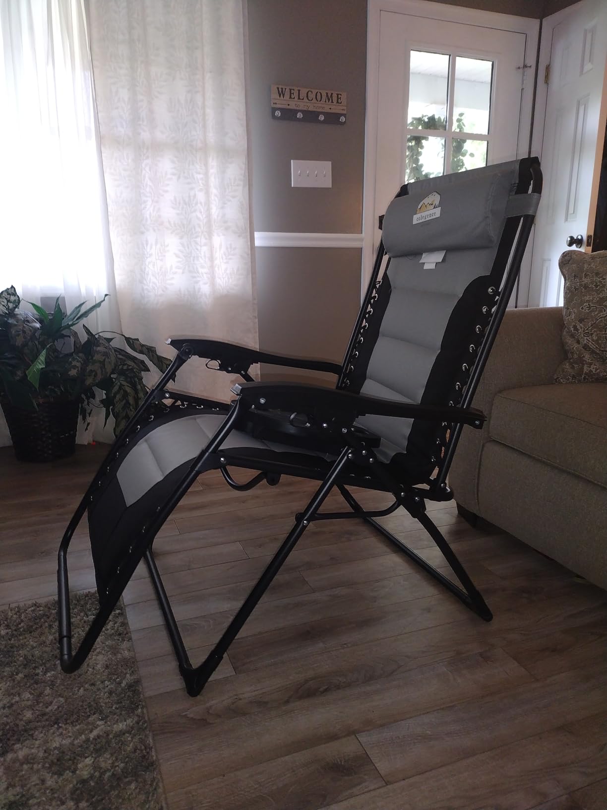 Colegence Oversized Padded Zero Gravity Chair, 400 lb, Black | 600D Oxford padding, 0-170° locking recline, removable side table, adjustable pillow and compact fold; no assembly. customer photo 1