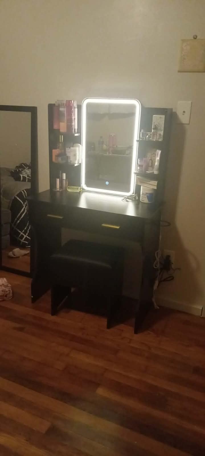 Vanity Desk with LED Lights Mirror & Power Outlet, Small Makeup Vanity Table Set with Storage Drawers & Chair, 3 Lighting Modes & Adjustable Brightness, Dressing Table for Women Girls Bedroom, White customer photo 1