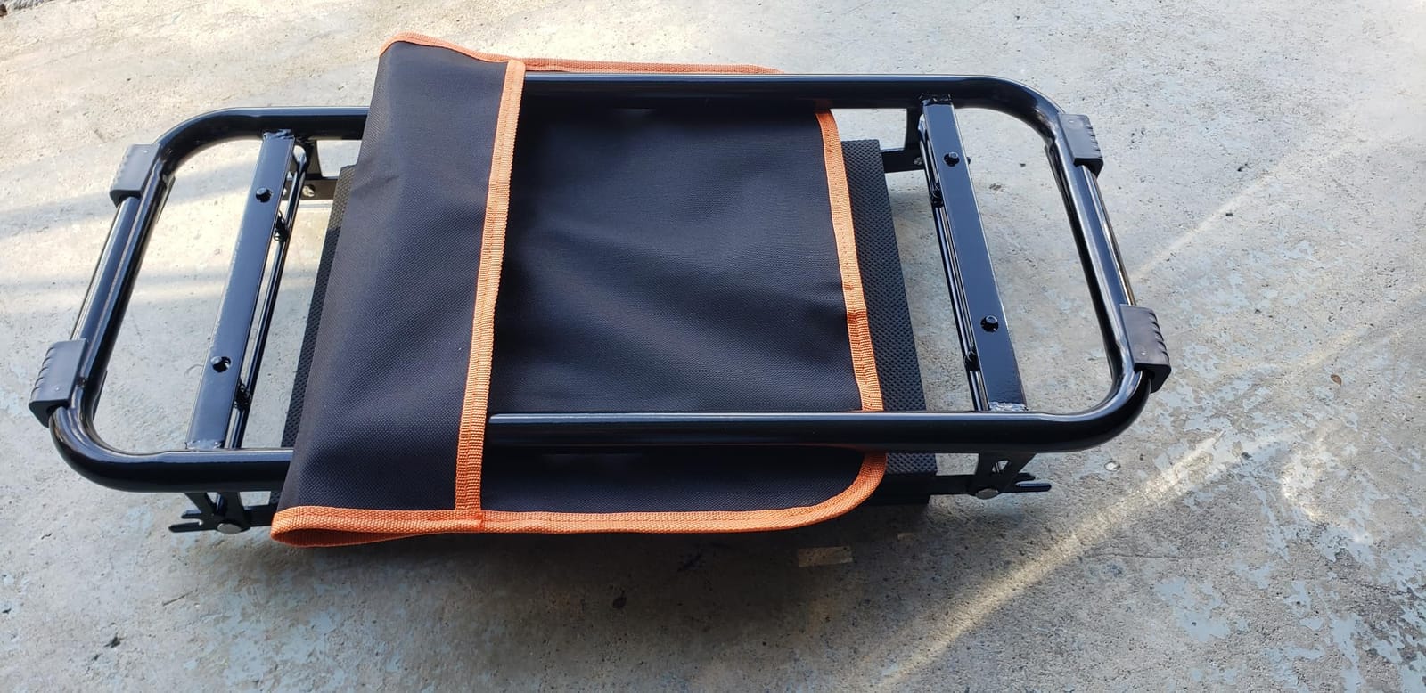 CZZXI Garden Kneeler and Seat, Wider and Thicker Kneeling Pad | Heavy Duty Gardening Stool with Gardening Tool Pouch and Bag customer photo 1